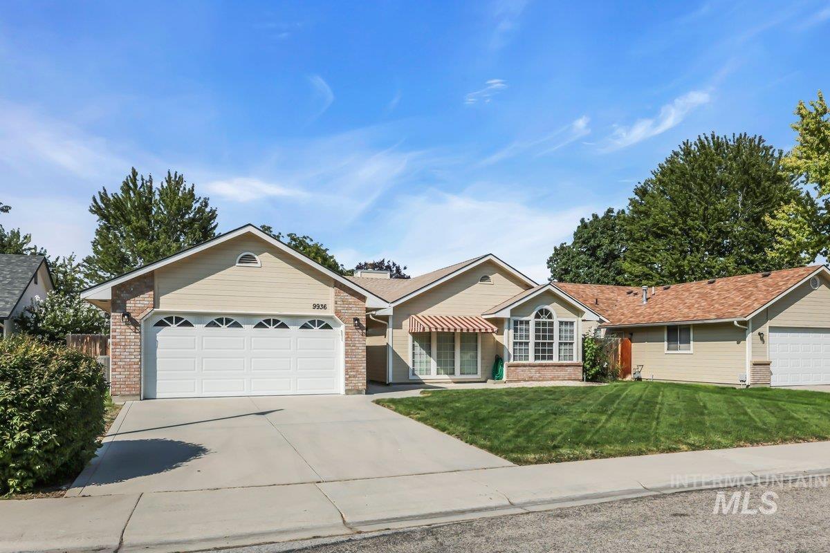 9936 W Holt St, Boise, Idaho 83704, 3 Bedrooms, 2 Bathrooms, Residential For Sale, Price $449,990, 98960160