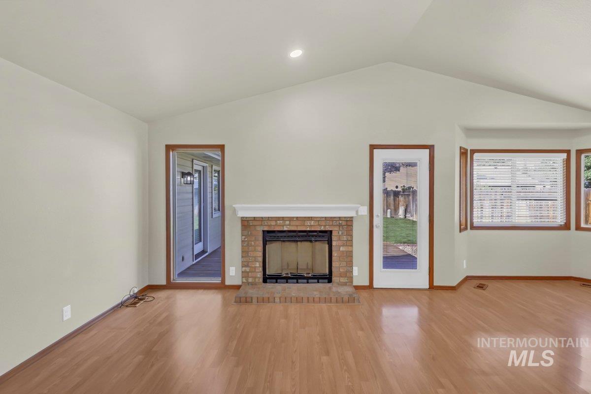 9936 W Holt St, Boise, Idaho 83704, 3 Bedrooms, 2 Bathrooms, Residential For Sale, Price $449,990, 98960160