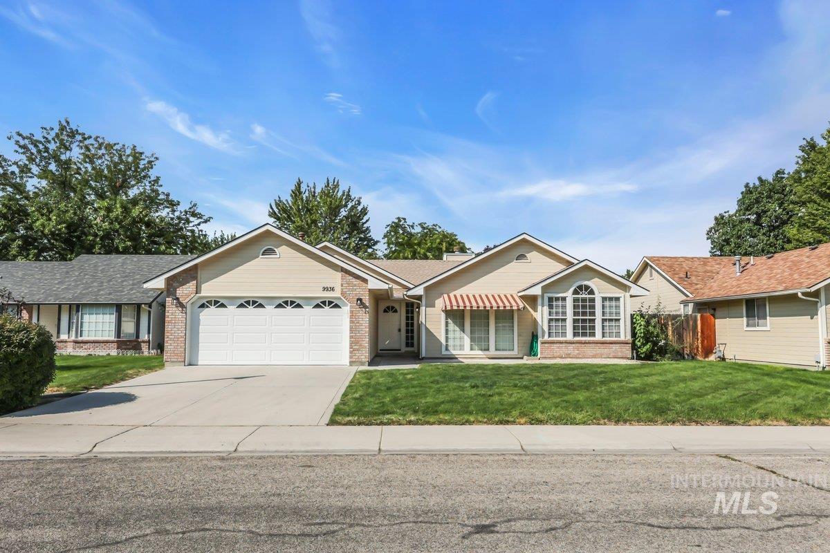 9936 W Holt St, Boise, Idaho 83704, 3 Bedrooms, 2 Bathrooms, Residential For Sale, Price $449,990, 98960160