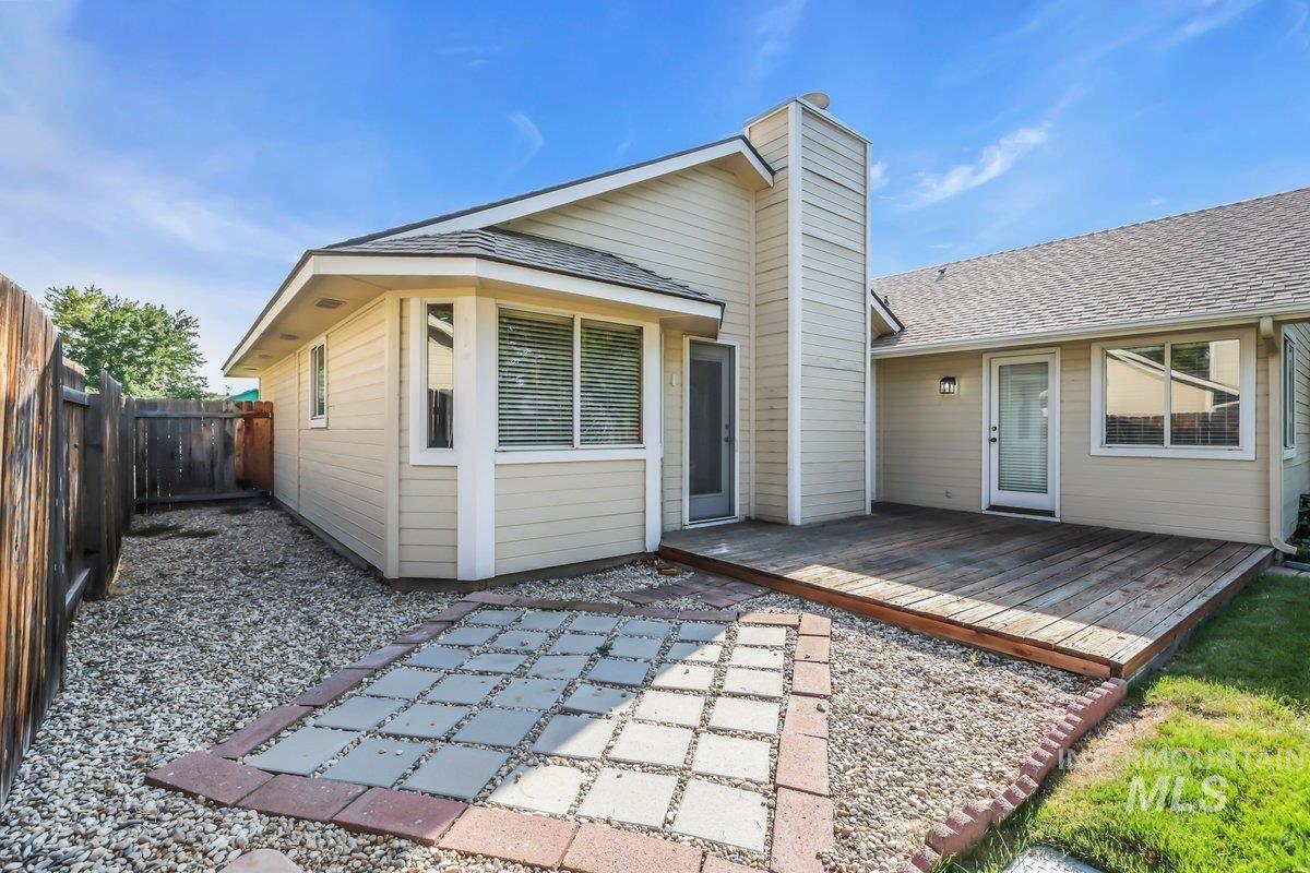 9936 W Holt St, Boise, Idaho 83704, 3 Bedrooms, 2 Bathrooms, Residential For Sale, Price $449,990, 98960160
