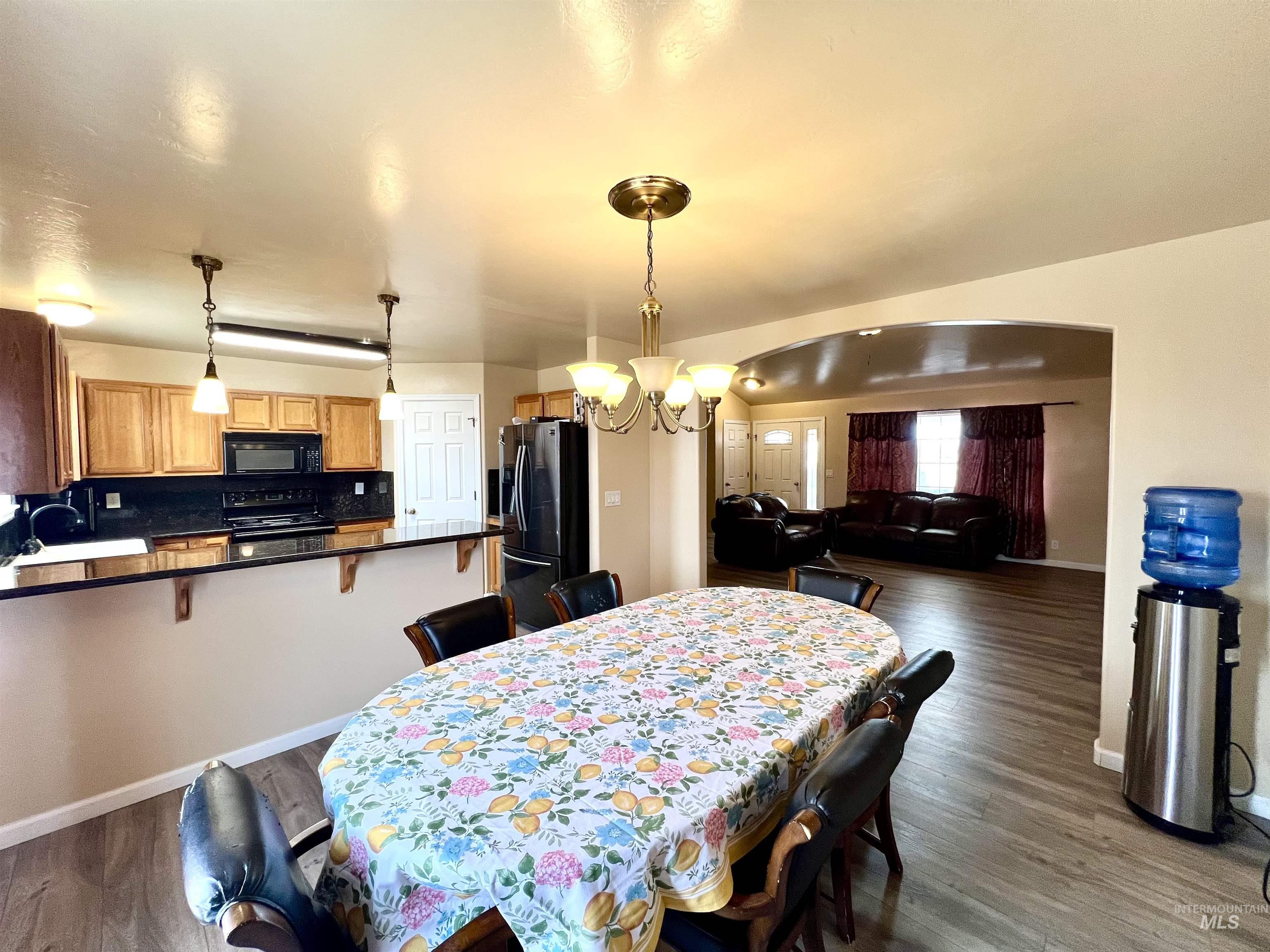842 W 400 S, Heyburn, Idaho 83336, 4 Bedrooms, 2 Bathrooms, Residential For Sale, Price $622,000, 98960161