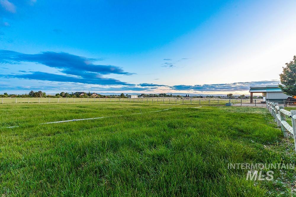 999 N Cow Horse Dr, Kuna, Idaho 83634, 5 Bedrooms, 3.5 Bathrooms, Residential For Sale, Price $1,790,000, 98960162