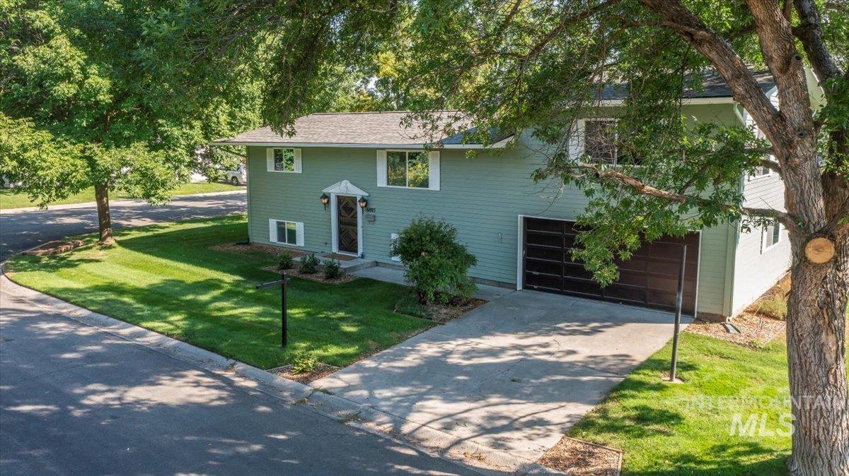 6803 W Pomona Rd, Boise, Idaho 83704, 4 Bedrooms, 2 Bathrooms, Residential For Sale, Price $549,900, 98960165