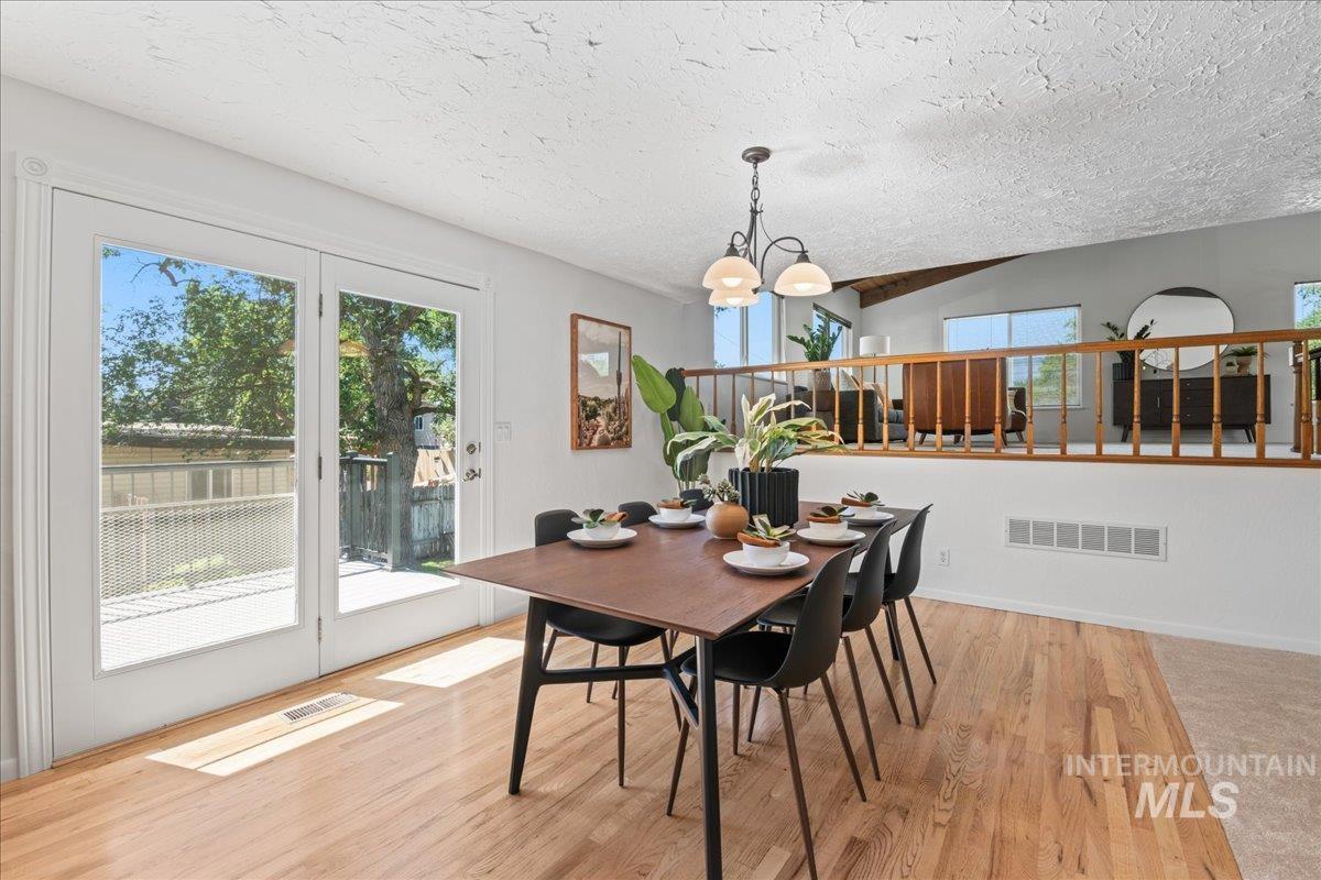 6803 W Pomona Rd, Boise, Idaho 83704, 4 Bedrooms, 2 Bathrooms, Residential For Sale, Price $549,900, 98960165