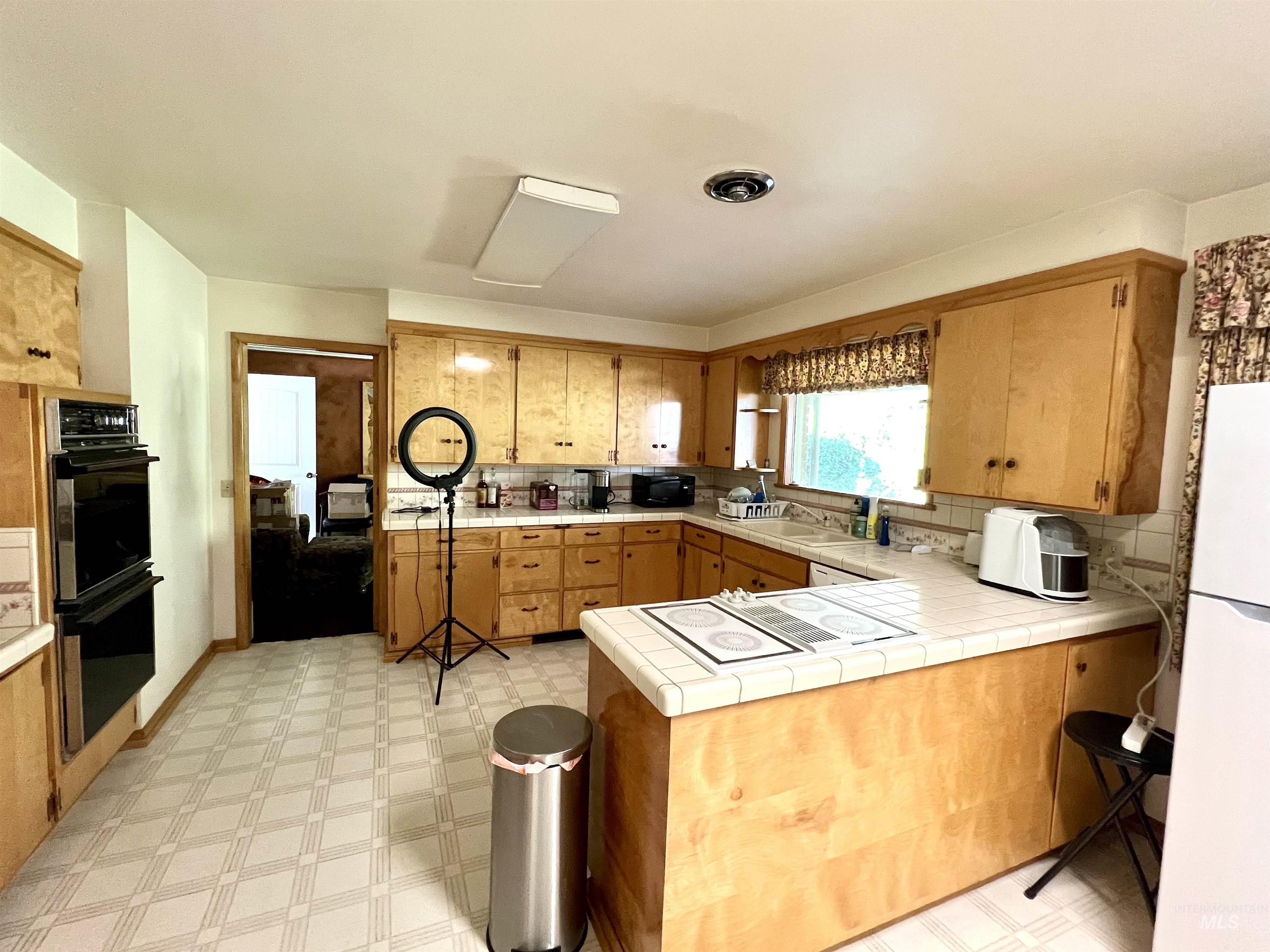 2240 Overland Ave, Burley, Idaho 83318, 4 Bedrooms, 3 Bathrooms, Residential For Sale, Price $450,000, 98960166