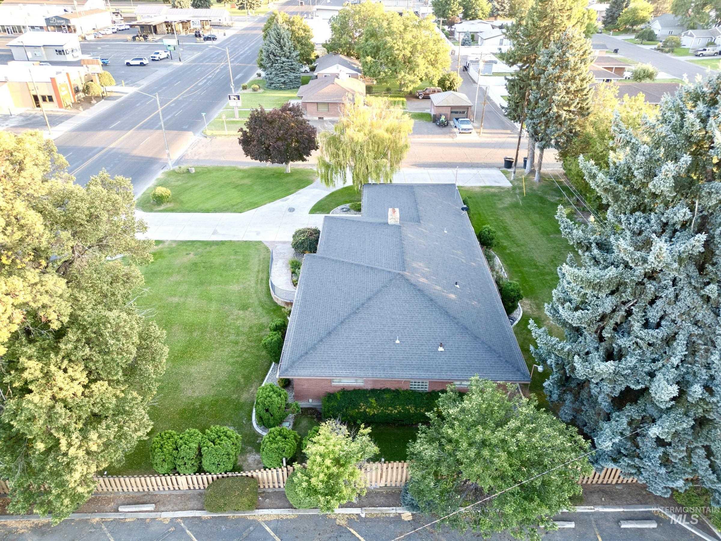 2240 Overland Ave, Burley, Idaho 83318, 4 Rooms, Business/Commercial For Sale, Price $399,000, 98960167