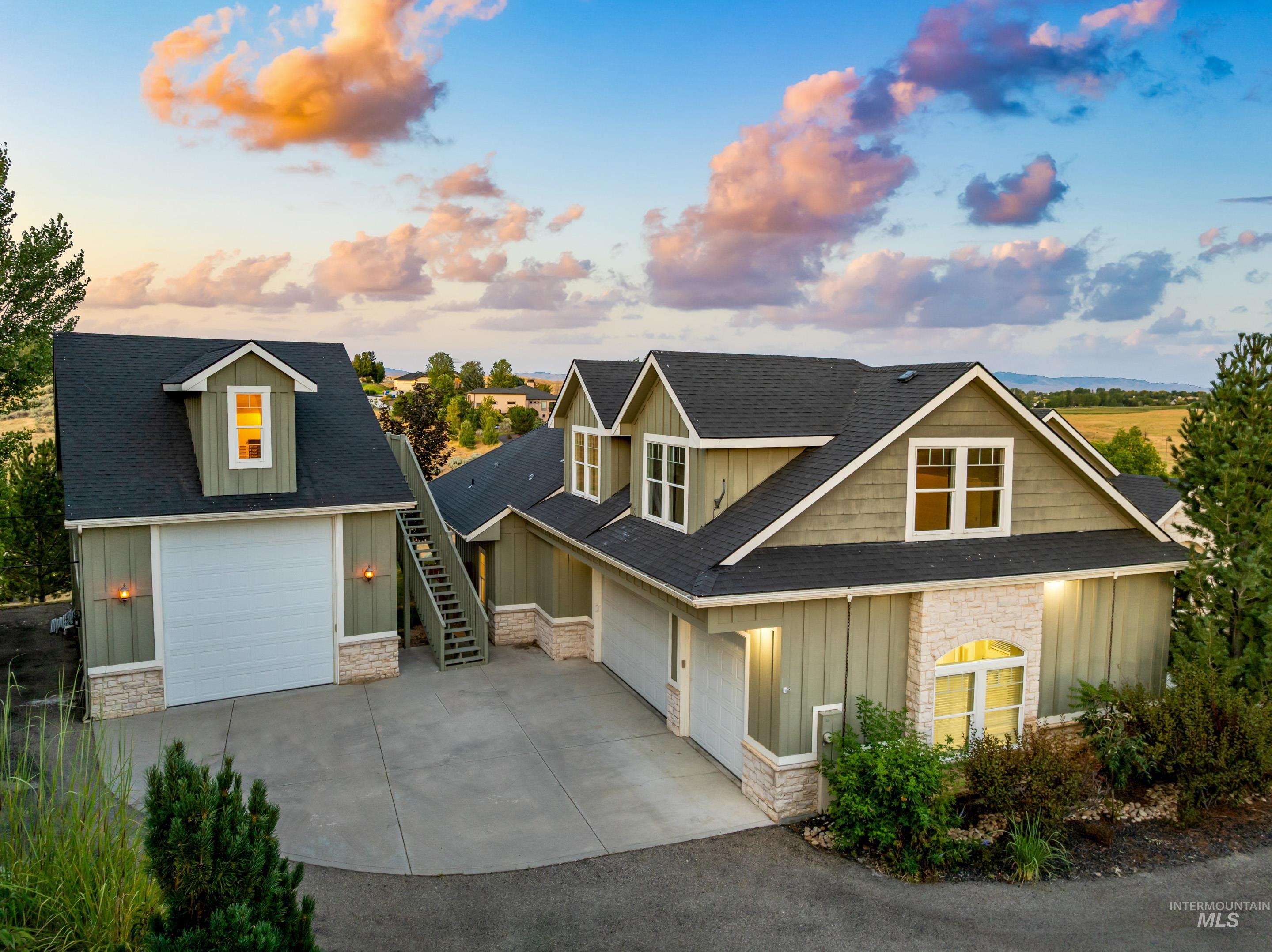 11950 W Deep Canyon Dr, Star, Idaho 83669-5700, 5 Bedrooms, 4 Bathrooms, Residential For Sale, Price $1,250,000, 98960201