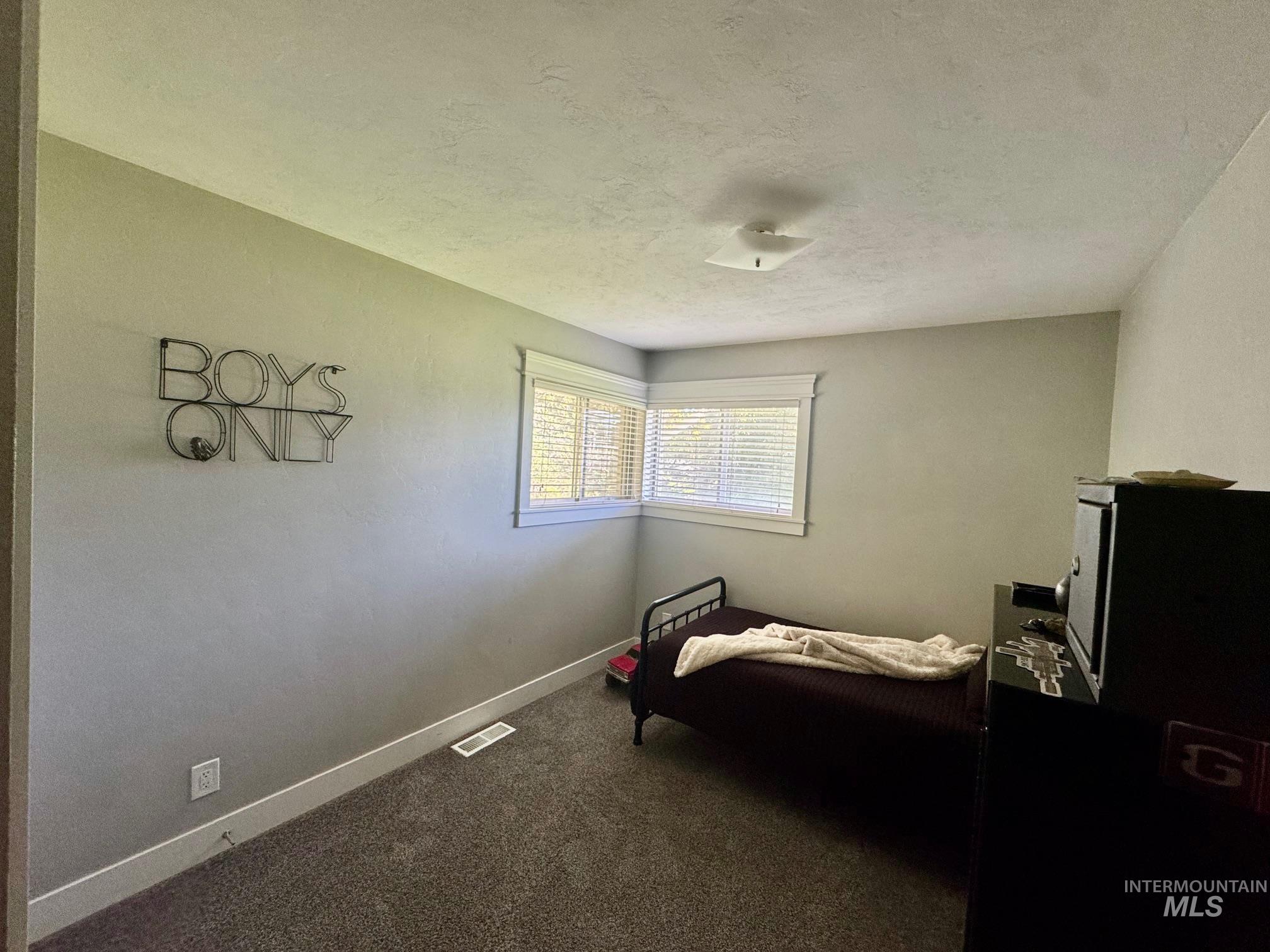 806 N 650 E, Basalt, Idaho 83218, 5 Bedrooms, 3 Bathrooms, Residential For Sale, Price $685,000, 98960209