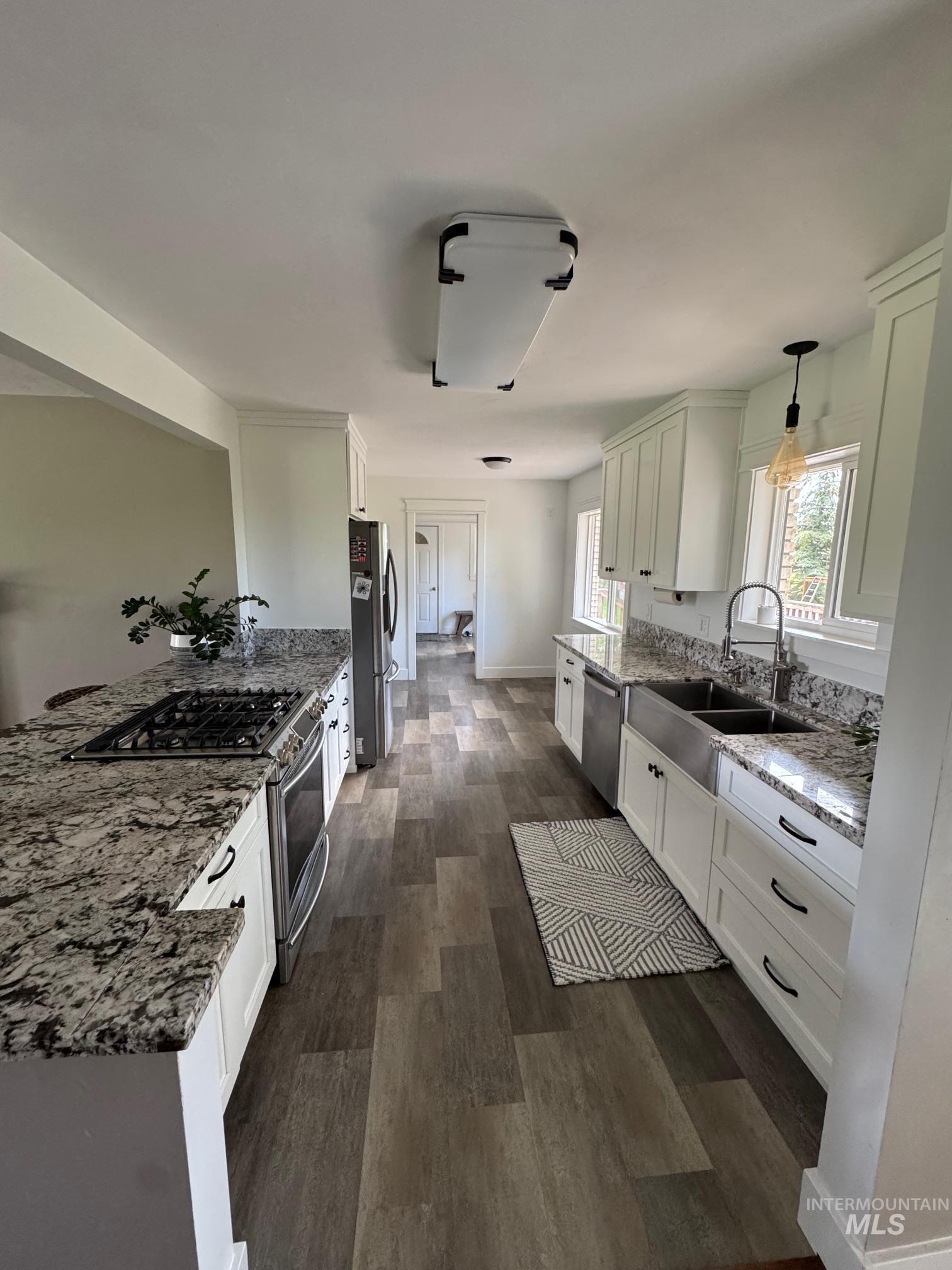 806 N 650 E, Basalt, Idaho 83218, 5 Bedrooms, 3 Bathrooms, Residential For Sale, Price $685,000, 98960209