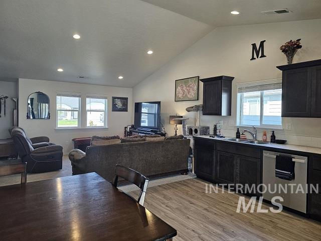 18560 White Rose Pl, Nampa, Idaho 83687, 3 Bedrooms, 2 Bathrooms, Residential For Sale, Price $385,000, 98960210