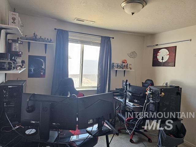 18560 White Rose Pl, Nampa, Idaho 83687, 3 Bedrooms, 2 Bathrooms, Residential For Sale, Price $385,000, 98960210