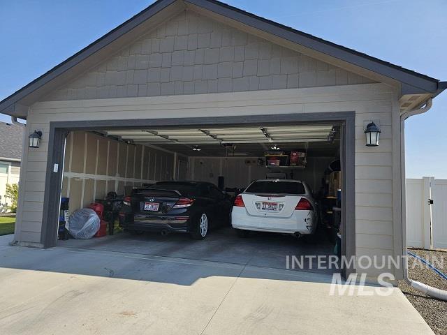 18560 White Rose Pl, Nampa, Idaho 83687, 3 Bedrooms, 2 Bathrooms, Residential For Sale, Price $385,000, 98960210