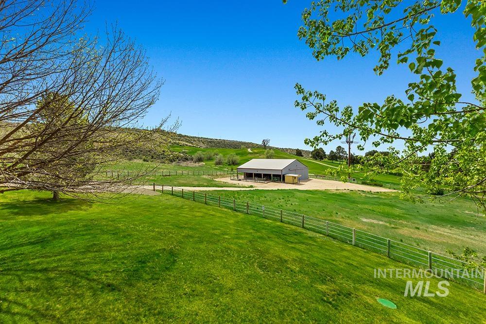 8425 W Spring Creek Way, Boise, Idaho 83714, 3 Bedrooms, 3 Bathrooms, Residential For Sale, Price $1,149,000, 98960212