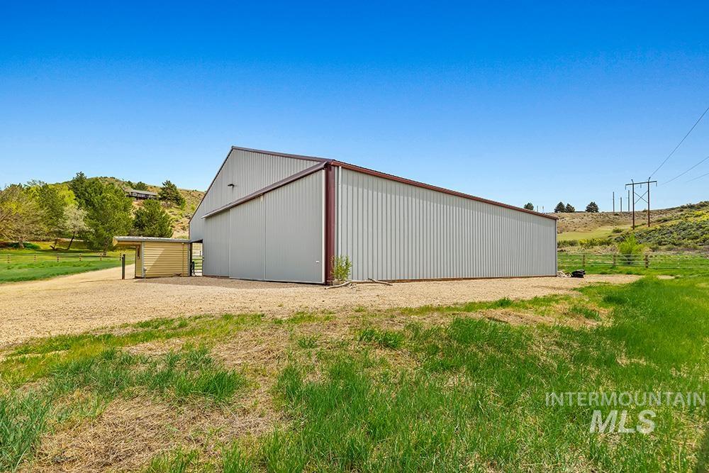 8425 W Spring Creek Way, Boise, Idaho 83714, 3 Bedrooms, 3 Bathrooms, Residential For Sale, Price $1,149,000, 98960212