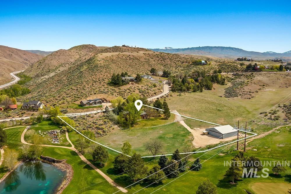 8425 W Spring Creek Way, Boise, Idaho 83714, 3 Bedrooms, 3 Bathrooms, Residential For Sale, Price $1,149,000, 98960212