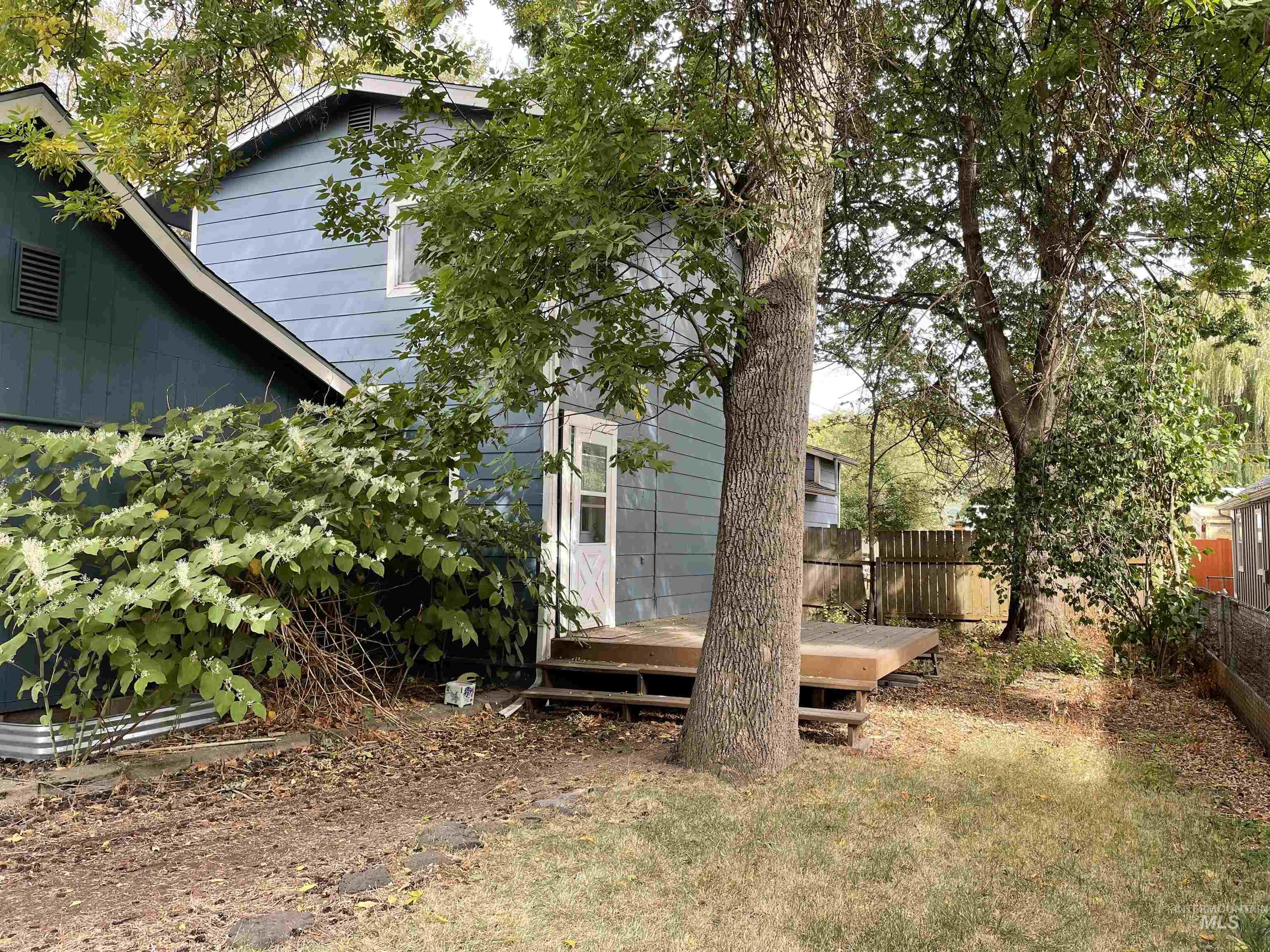 403 E Morton, Moscow, Idaho 83843, 2 Bedrooms, 1 Bathroom, Residential Income For Sale, Price $375,000, 98960217