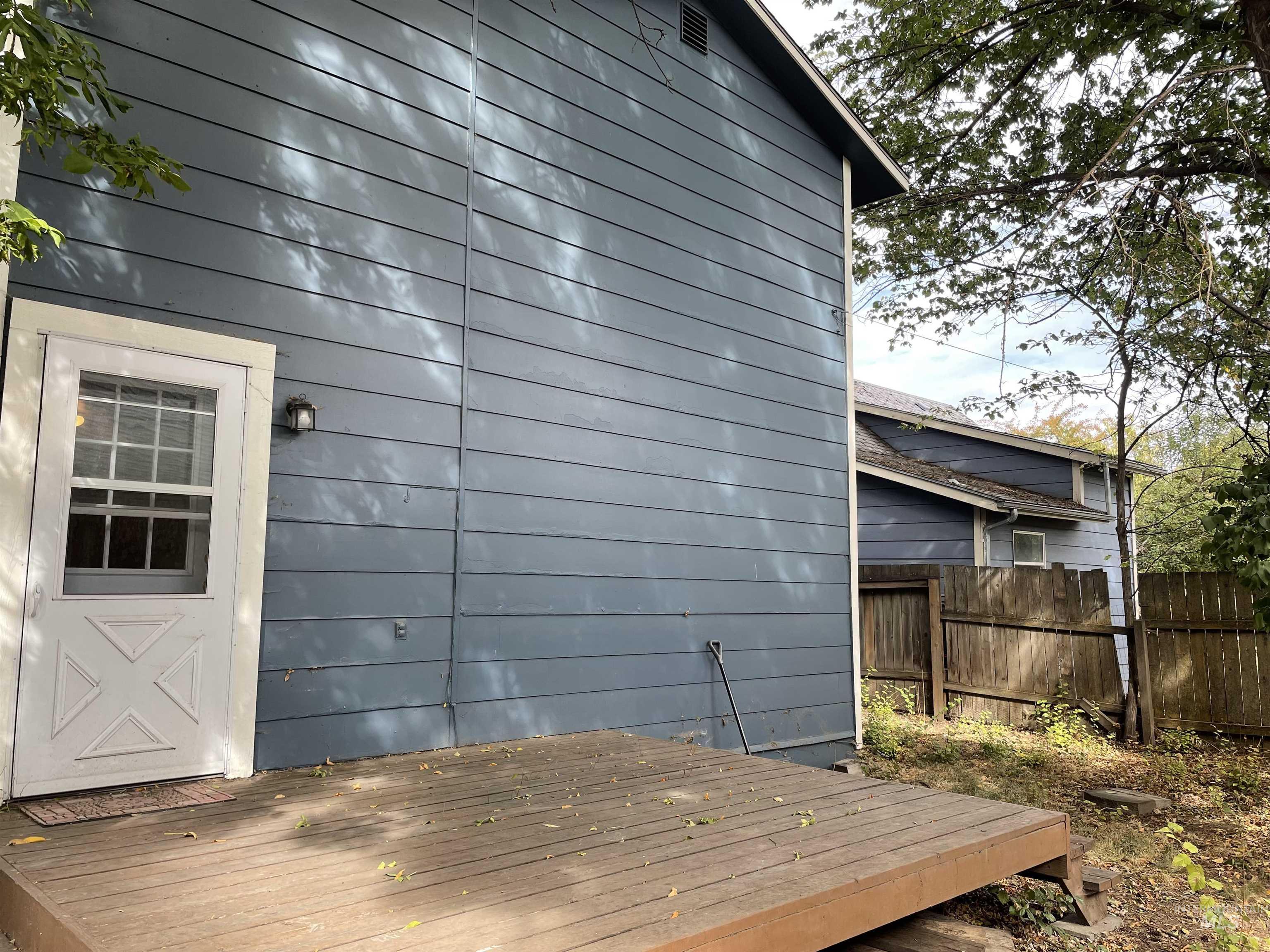 403 E Morton, Moscow, Idaho 83843, 2 Bedrooms, 1 Bathroom, Residential Income For Sale, Price $375,000, 98960217