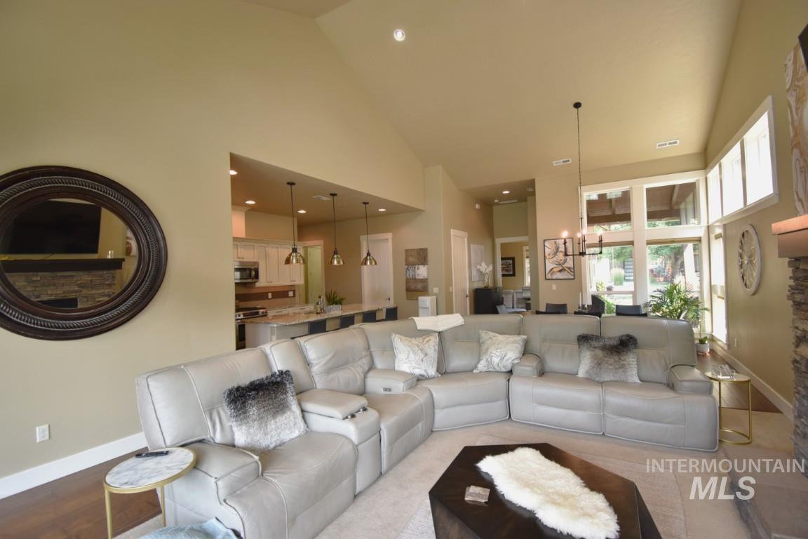 1193 E Lone Shore Dr, Eagle, Idaho 83616, 3 Bedrooms, 2 Bathrooms, Rental For Rent, Price $3,000, 98960221