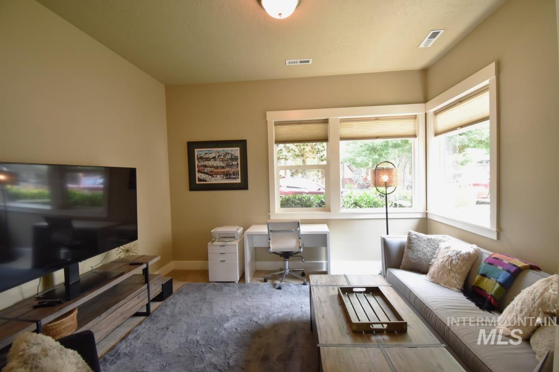 1193 E Lone Shore Dr, Eagle, Idaho 83616, 3 Bedrooms, 2 Bathrooms, Rental For Rent, Price $3,000, 98960221