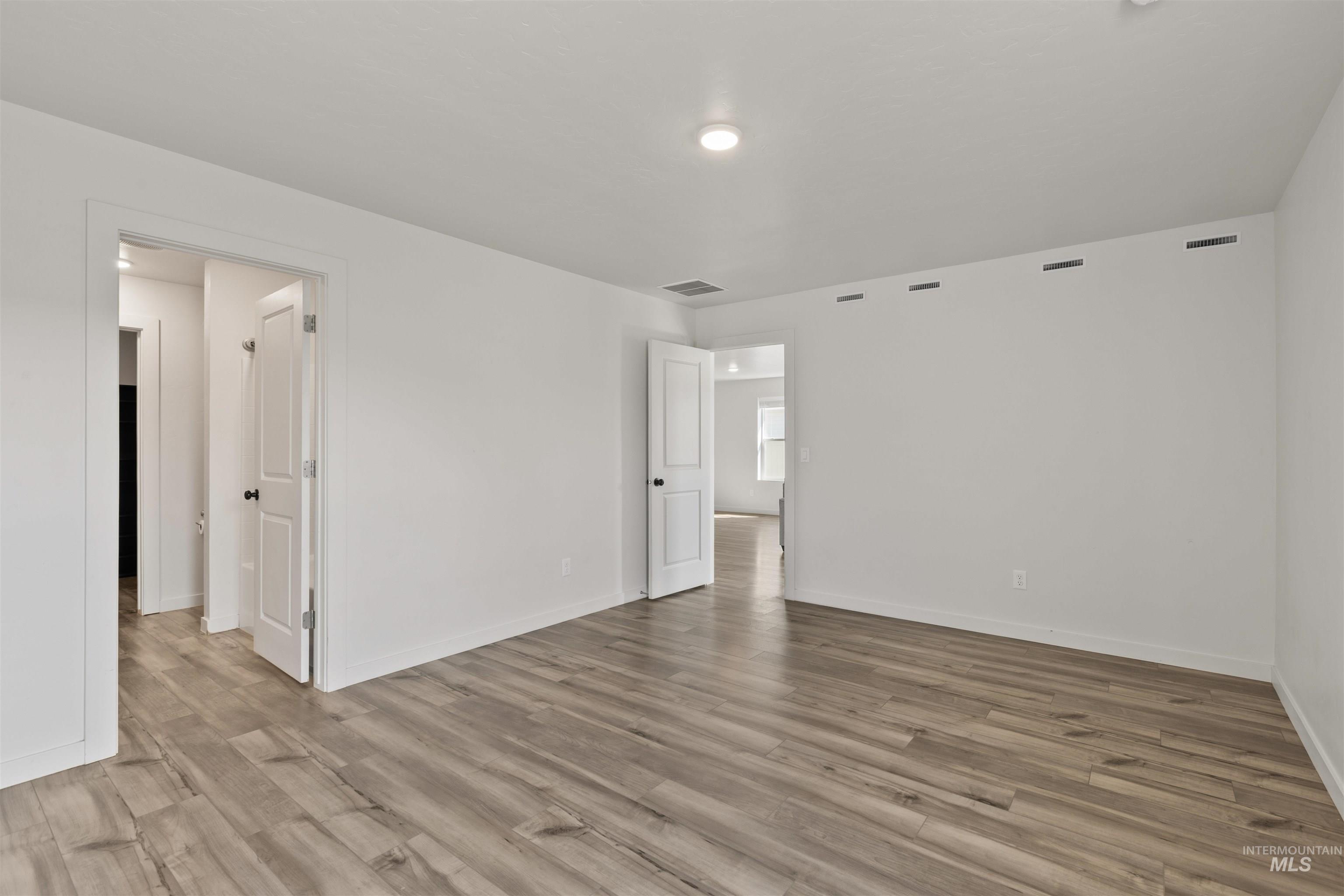 8697 E Love Ct, Nampa, Idaho 83687-1060, 4 Bedrooms, 2 Bathrooms, Residential For Sale, Price $424,999, 98960222