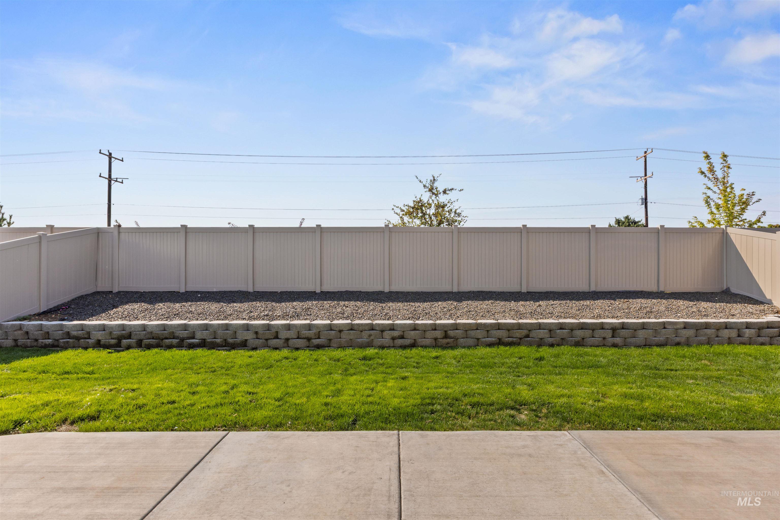8697 E Love Ct, Nampa, Idaho 83687-1060, 4 Bedrooms, 2 Bathrooms, Residential For Sale, Price $424,999, 98960222