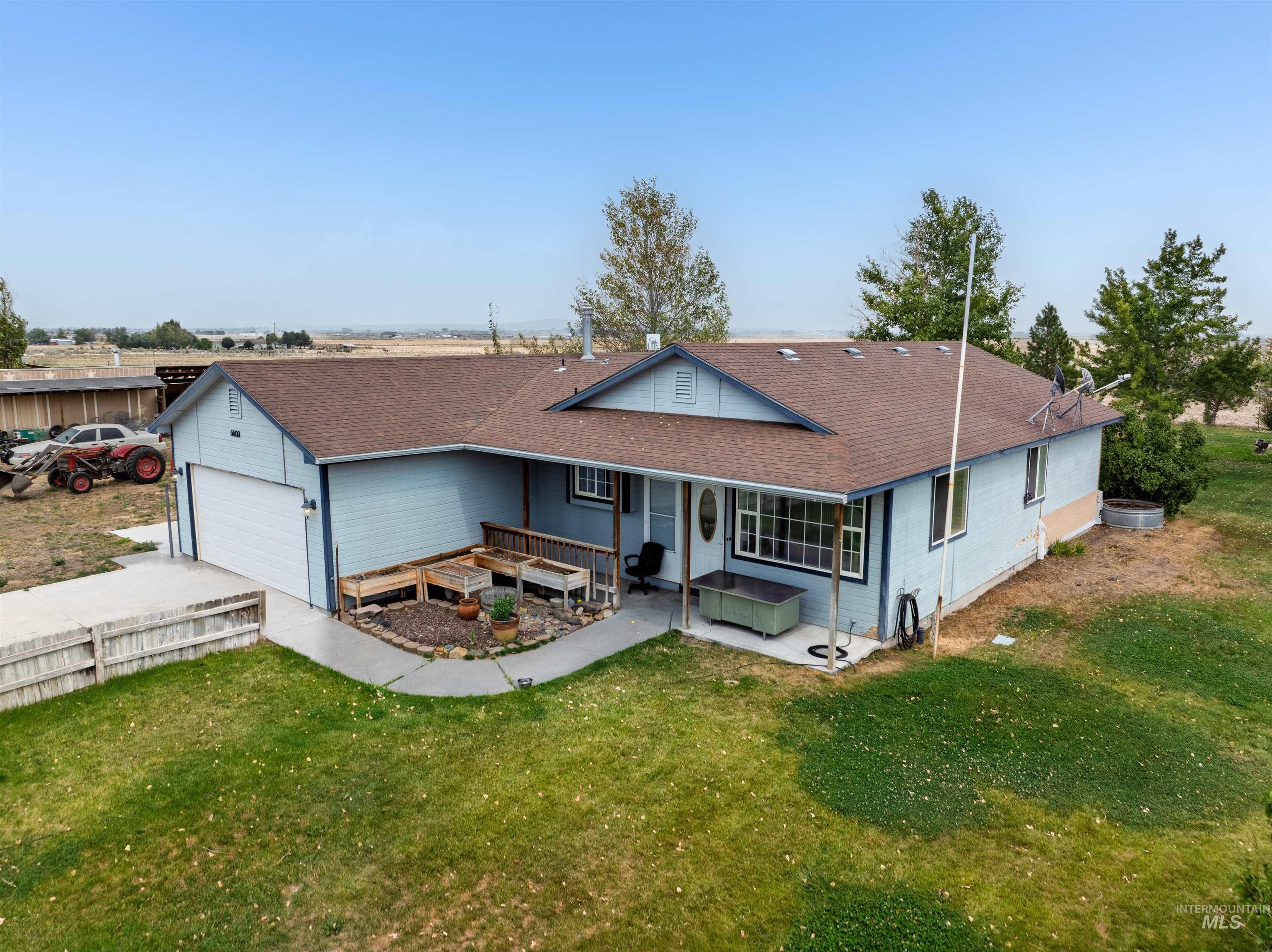 6600 SW Jarvis Drive, Mountain Home, Idaho 83647, 3 Bedrooms, 2 Bathrooms, Residential For Sale, Price $473,900, 98960228