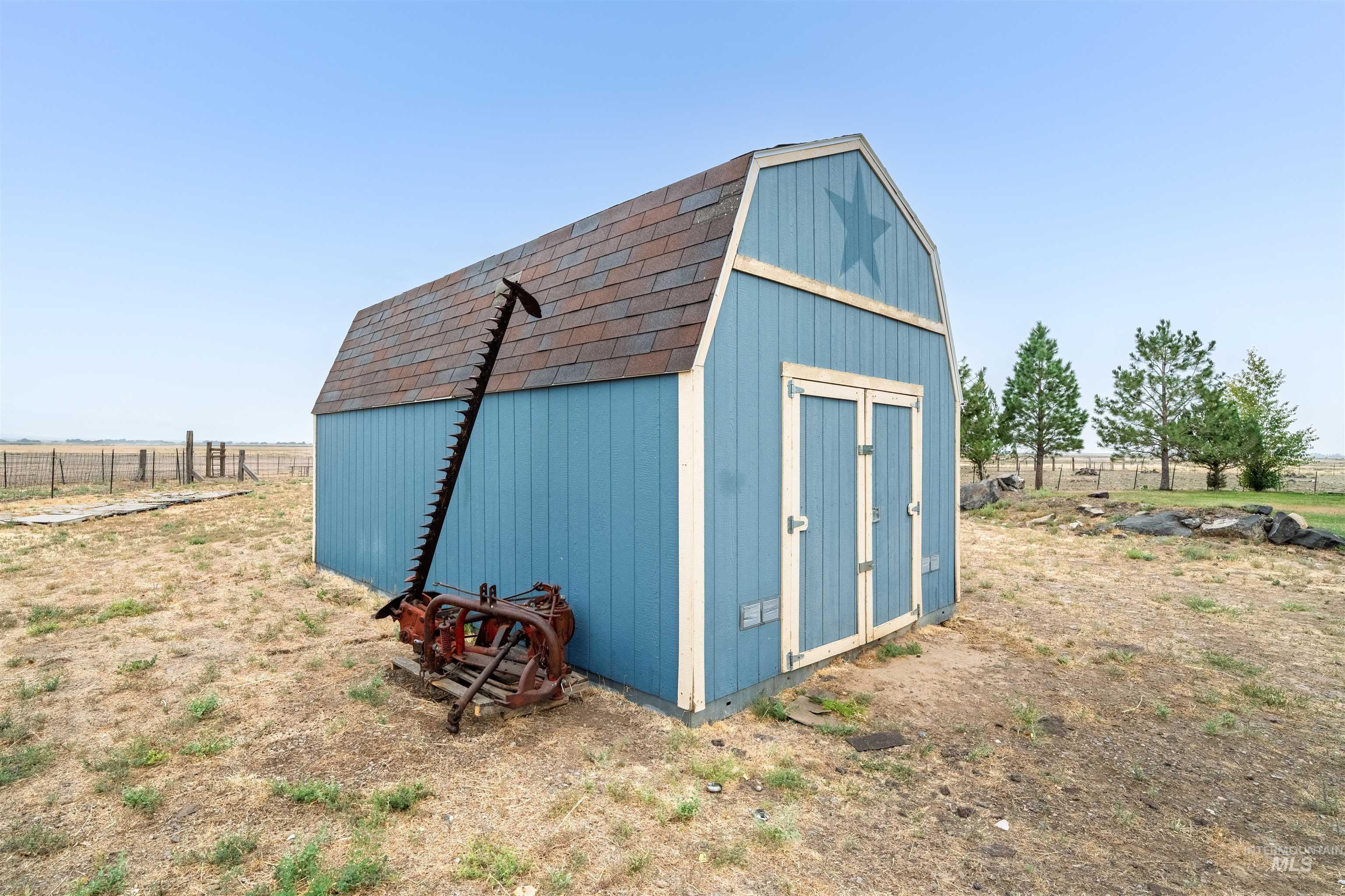 6600 SW Jarvis Drive, Mountain Home, Idaho 83647, 3 Bedrooms, 2 Bathrooms, Residential For Sale, Price $473,900, 98960228