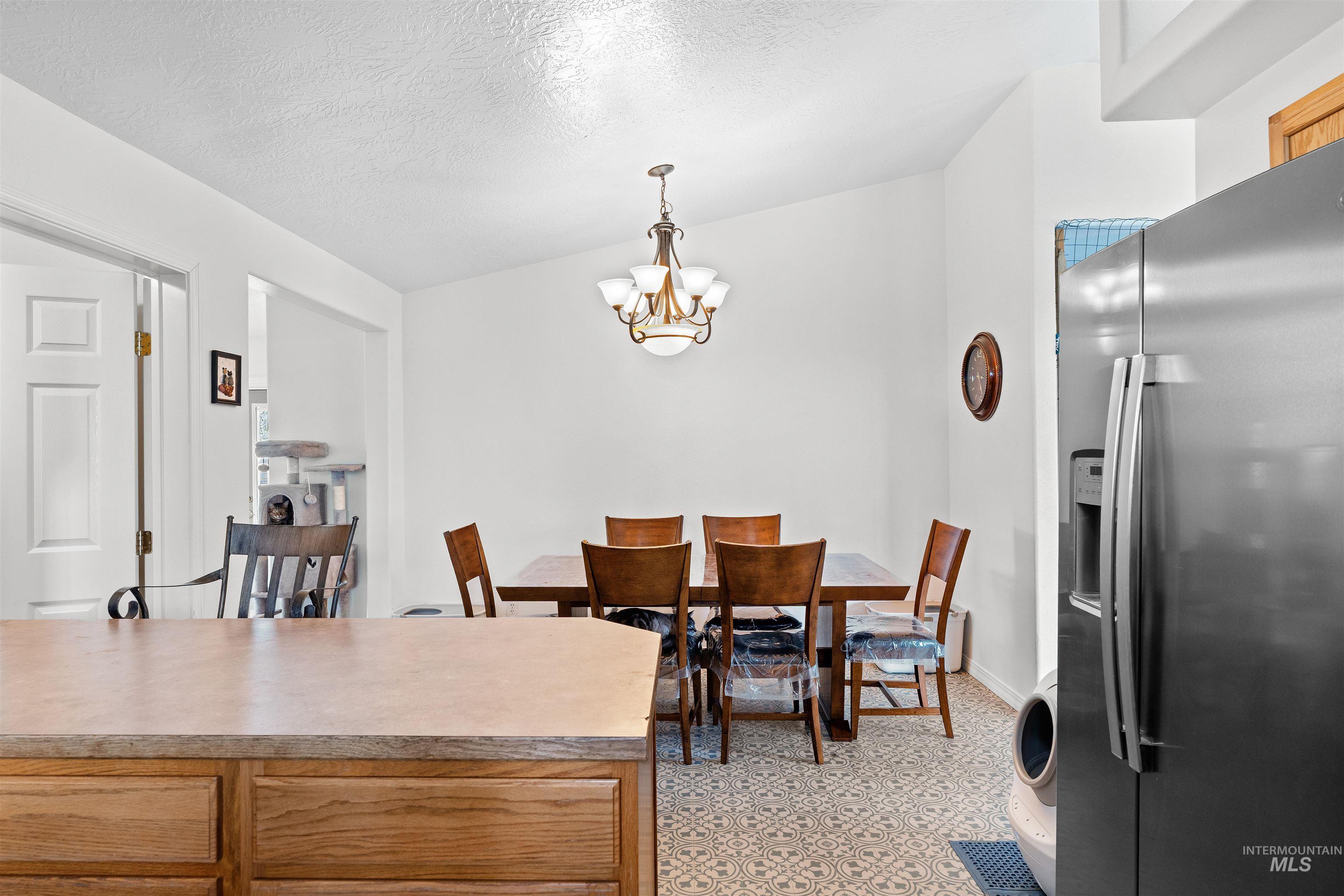 6600 SW Jarvis Drive, Mountain Home, Idaho 83647, 3 Bedrooms, 2 Bathrooms, Residential For Sale, Price $473,900, 98960228