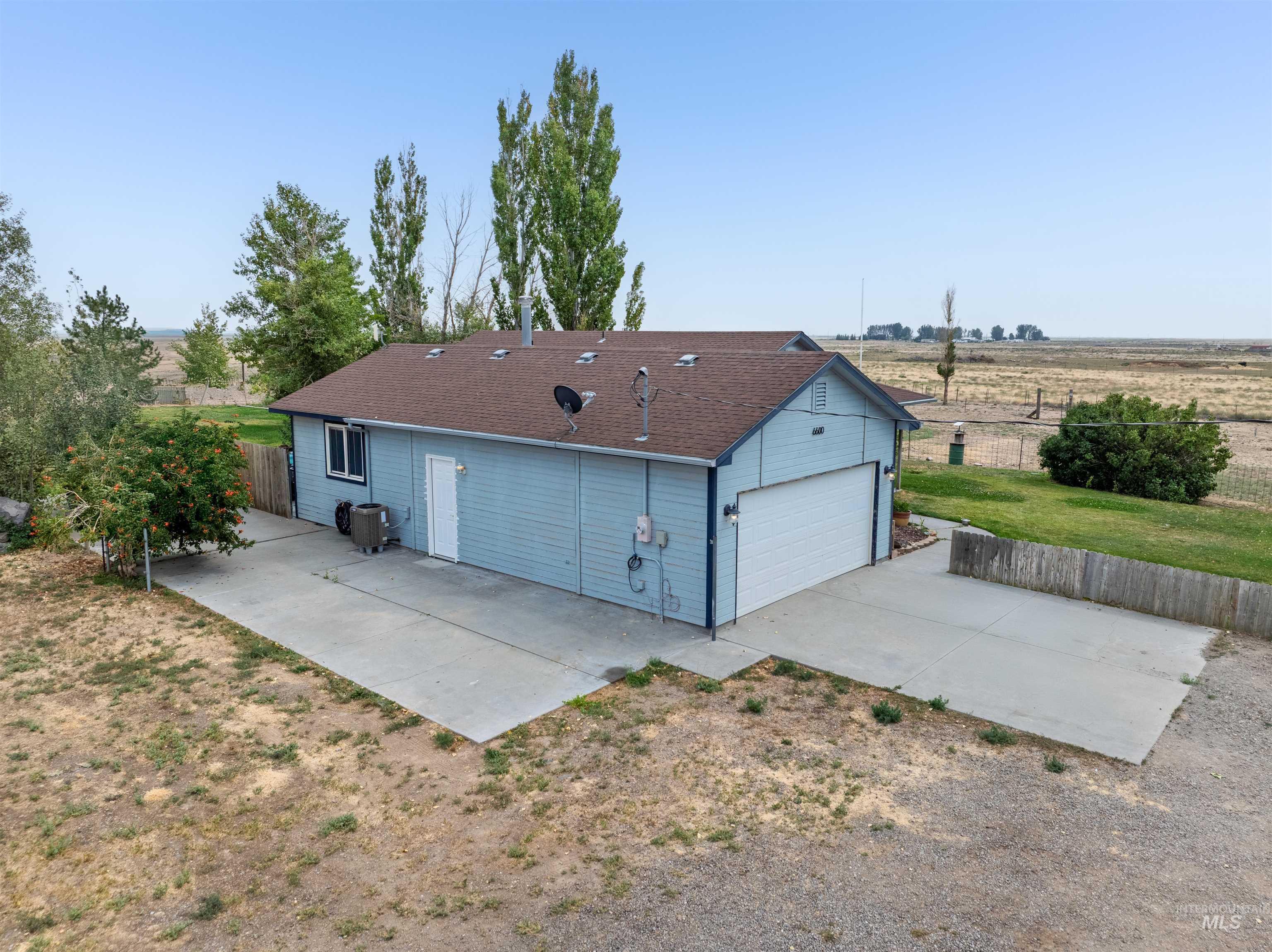 6600 SW Jarvis Drive, Mountain Home, Idaho 83647, 3 Bedrooms, 2 Bathrooms, Residential For Sale, Price $473,900, 98960228