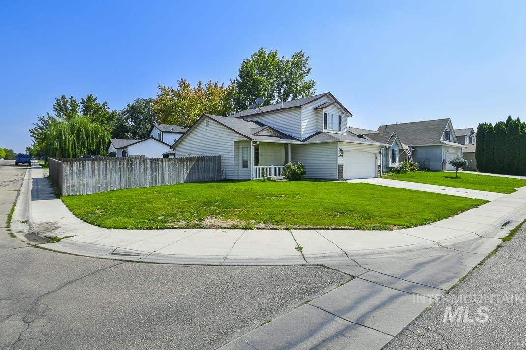 2504 S Bluegrass Ave., Nampa, Idaho 83686, 4 Bedrooms, 2.5 Bathrooms, Residential For Sale, Price $339,999, 98960231