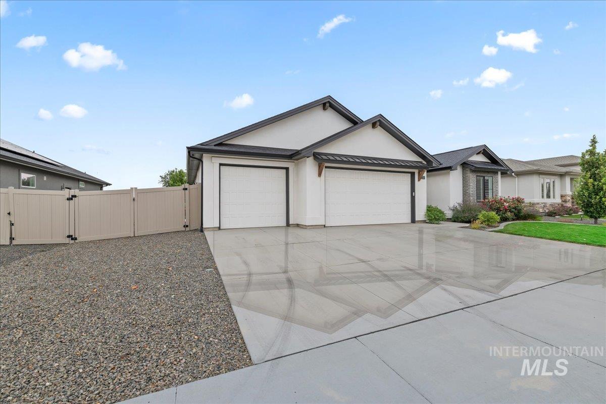 1722 N Peakhurt Ave, Kuna, Idaho 83634, 3 Bedrooms, 2 Bathrooms, Residential For Sale, Price $599,000, 98960232