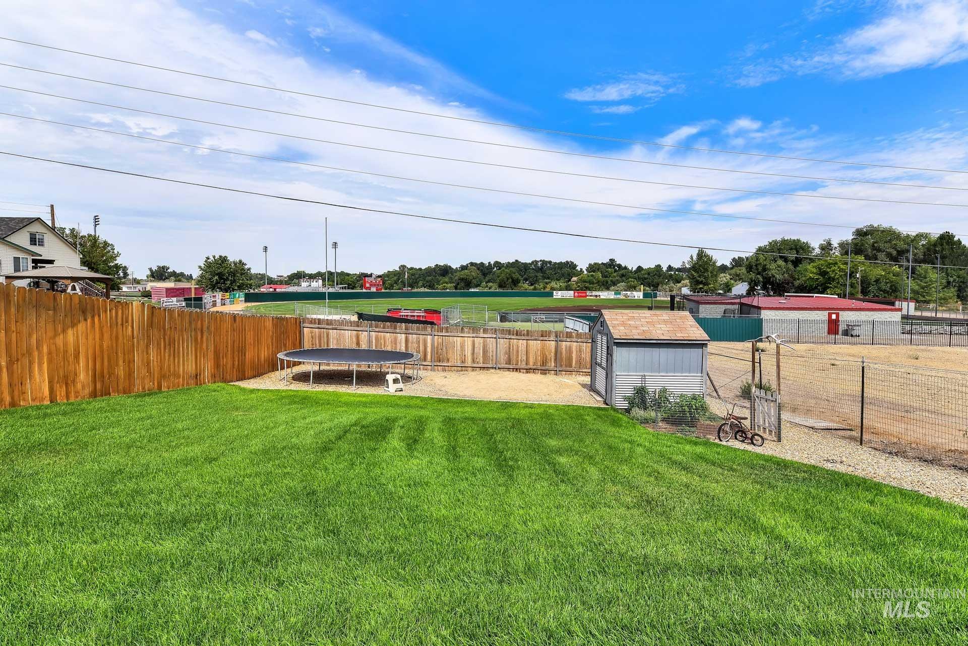 305 E Owyhee Ave, Homedale, Idaho 83628, 3 Bedrooms, 2 Bathrooms, Residential For Sale, Price $320,000, 98960235