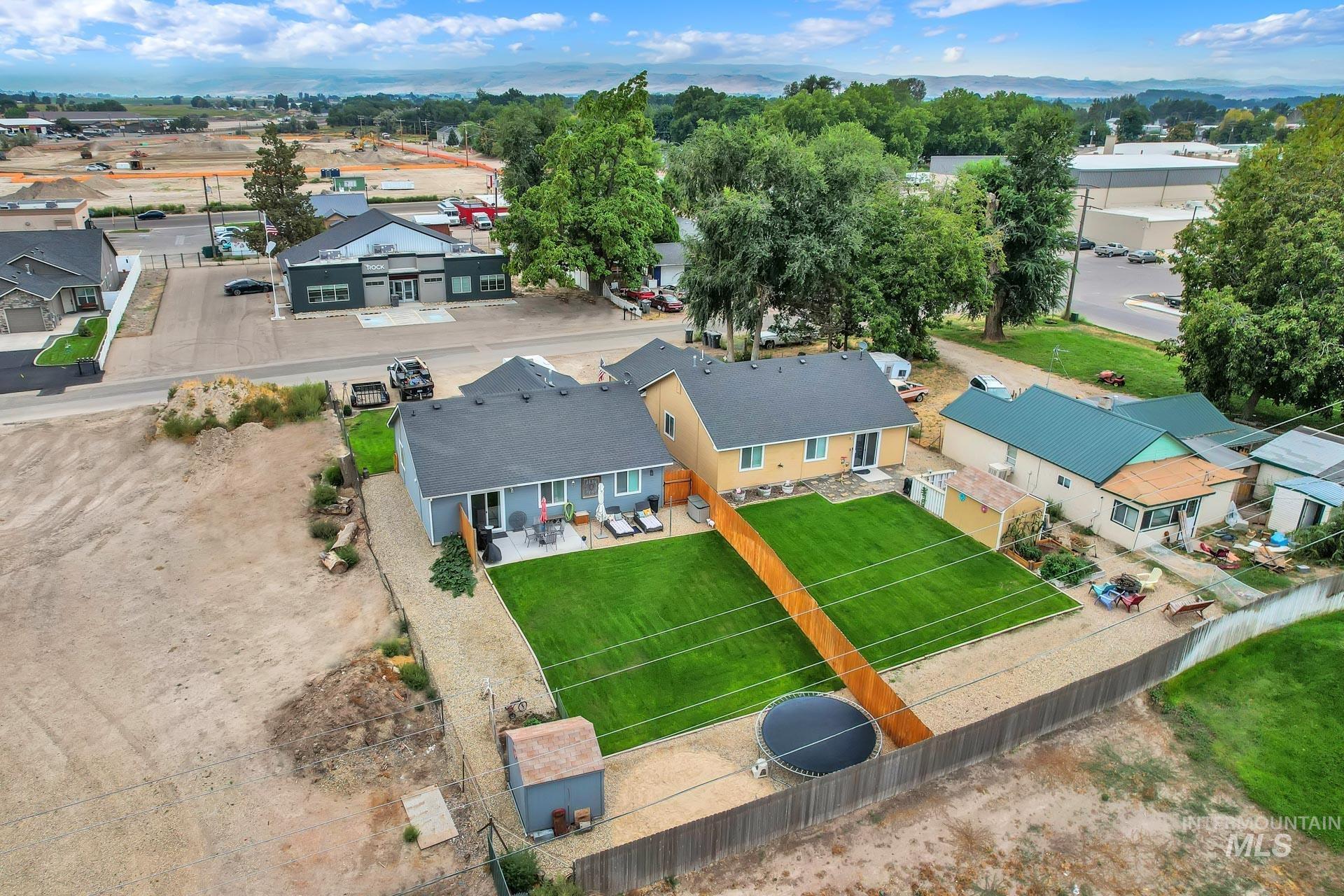 305 E Owyhee Ave, Homedale, Idaho 83628, 3 Bedrooms, 2 Bathrooms, Residential For Sale, Price $320,000, 98960235