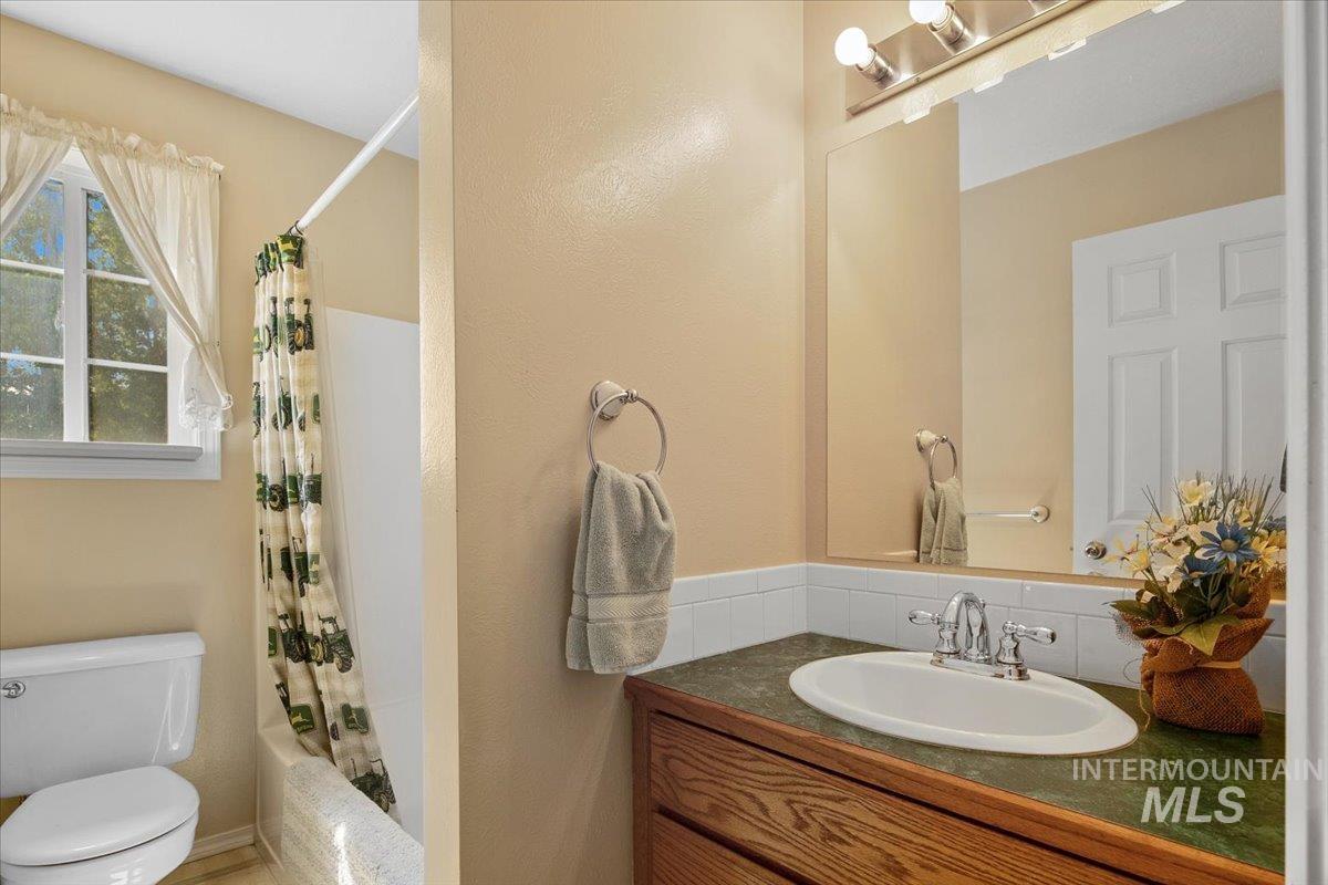 1510 Laurel Ct, Emmett, Idaho 83617, 3 Bedrooms, 2 Bathrooms, Residential For Sale, Price $575,000, 98960242
