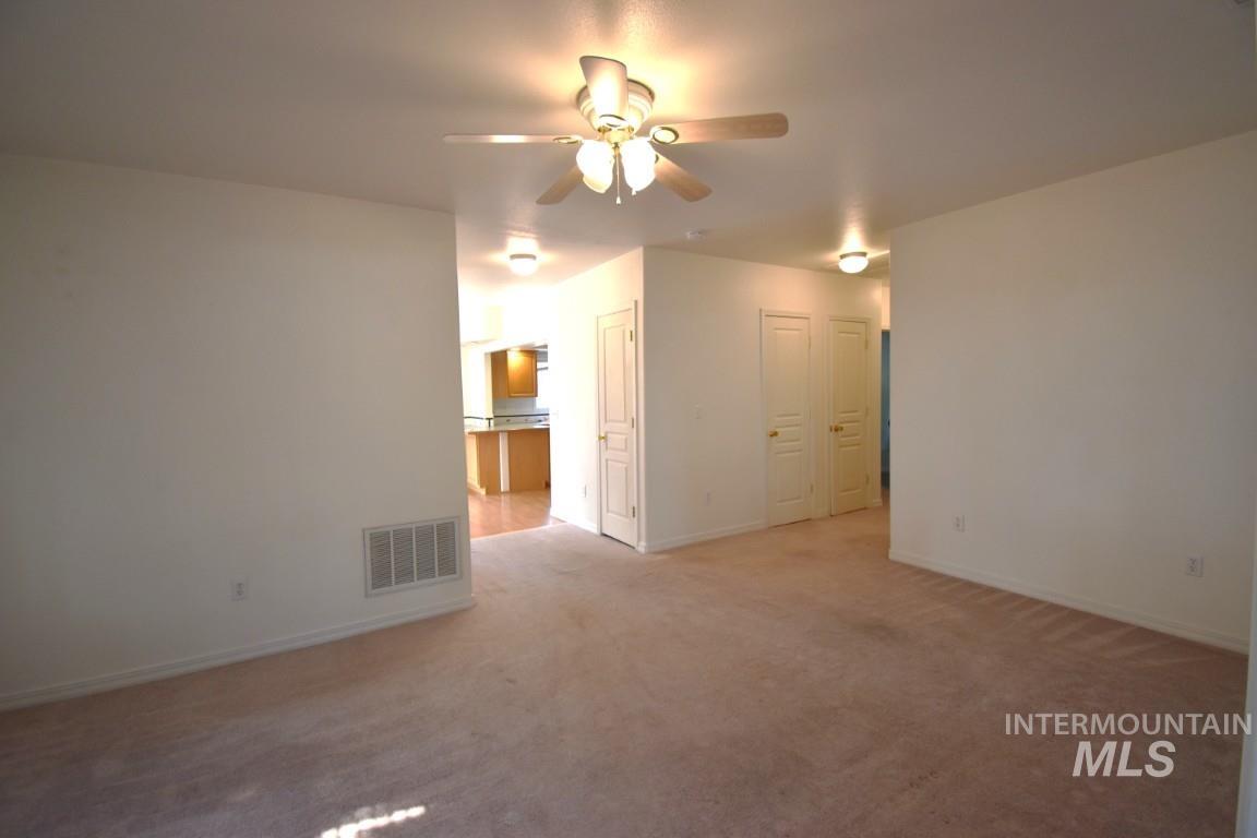 933 W State Street, Eagle, Idaho 83616, 2 Bedrooms, 2 Bathrooms, Rental For Rent, Price $1,695, 98960251