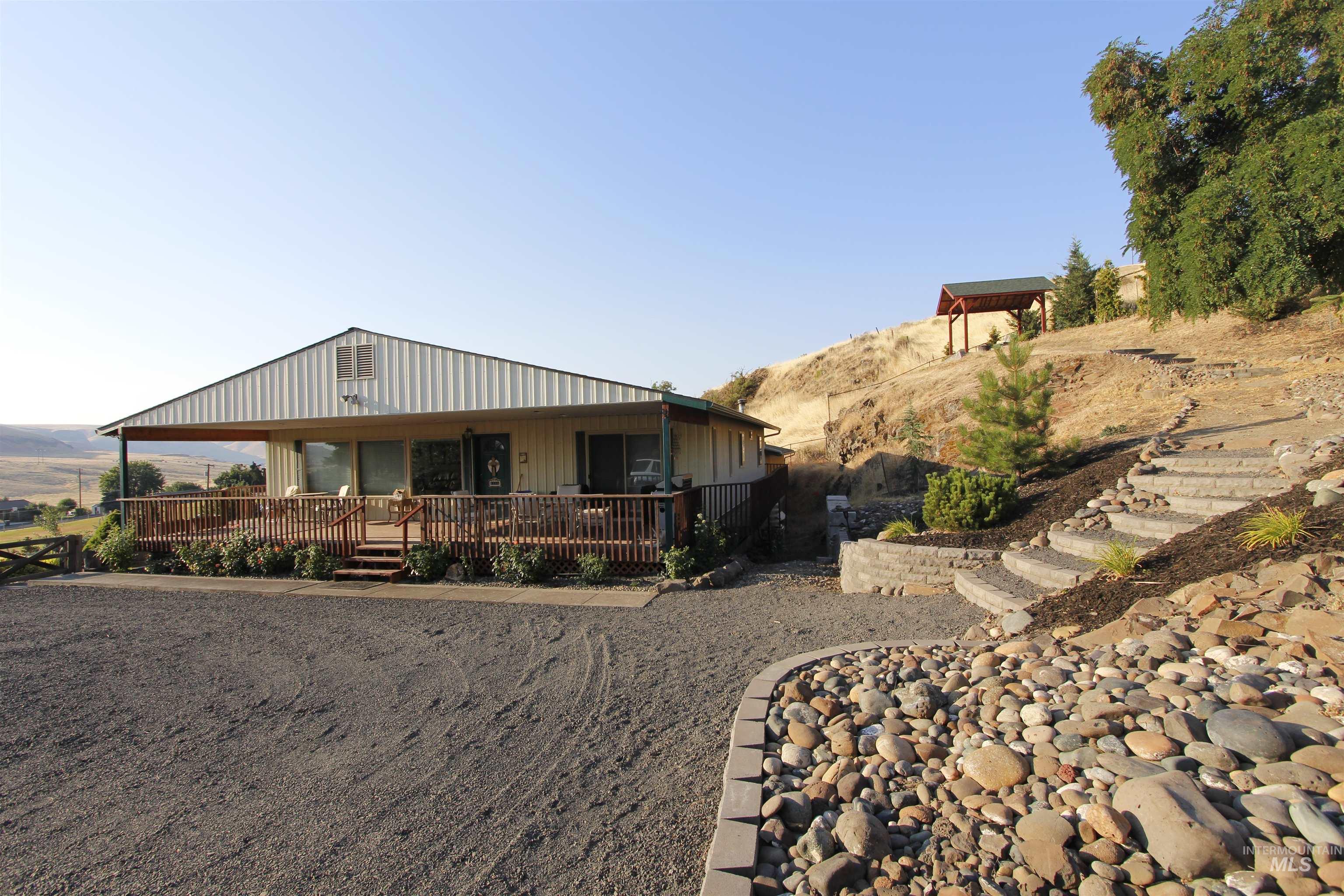 3350 Clemans Rd, Clarkston, Washington 99403, 4 Bedrooms, 3 Bathrooms, Residential For Sale, Price $675,000, 98960258
