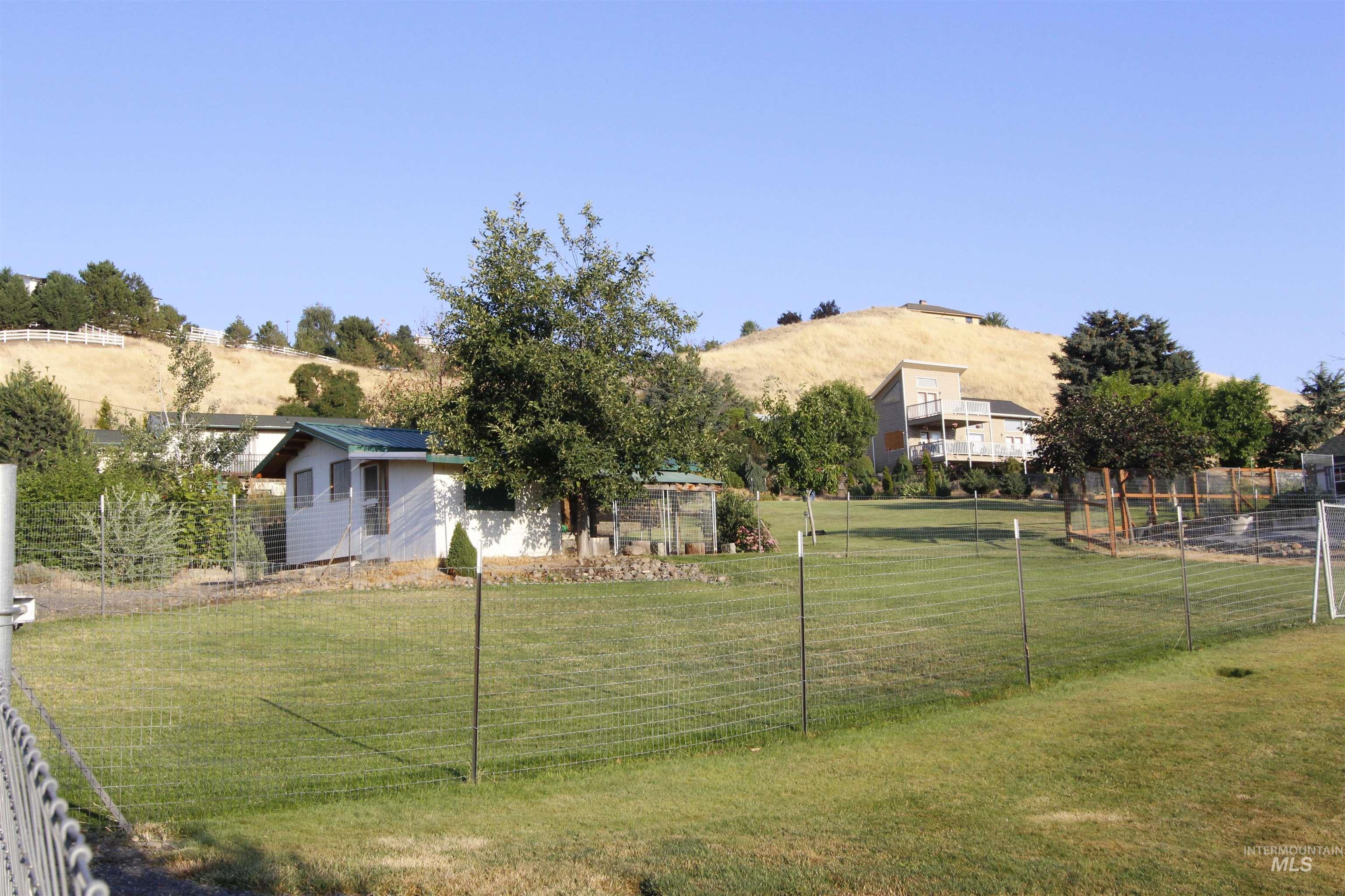 View of yard with a mountain view