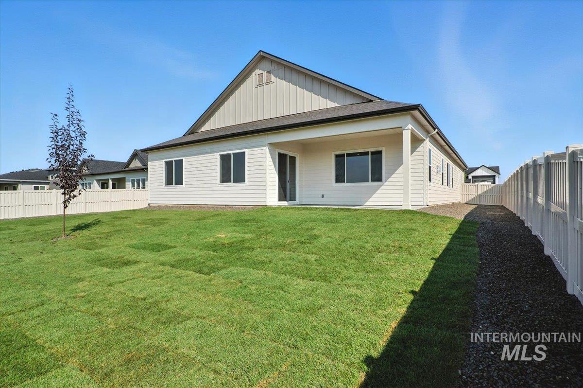 1375 White Cliffs St, Middleton, Idaho 83644, 4 Bedrooms, 3.5 Bathrooms, Residential For Sale, Price $714,990, 98960309
