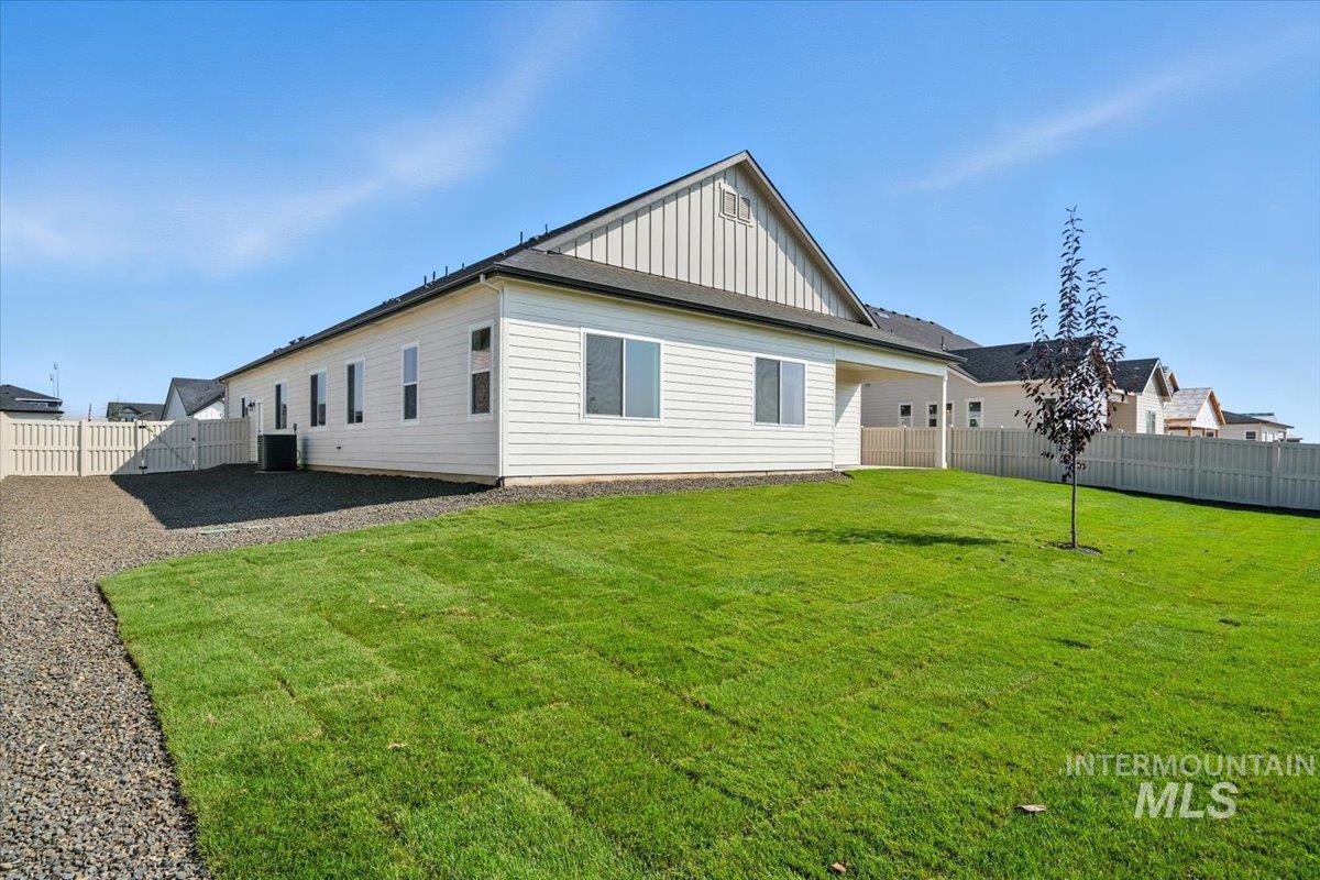 1375 White Cliffs St, Middleton, Idaho 83644, 4 Bedrooms, 3.5 Bathrooms, Residential For Sale, Price $714,990, 98960309