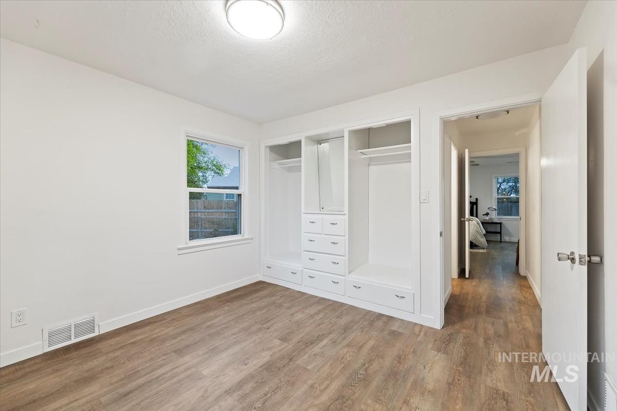 5805 W Robertson Drive, Boise, Idaho 83709, 3 Bedrooms, 3 Bathrooms, Residential For Sale, Price $509,900, 98960313