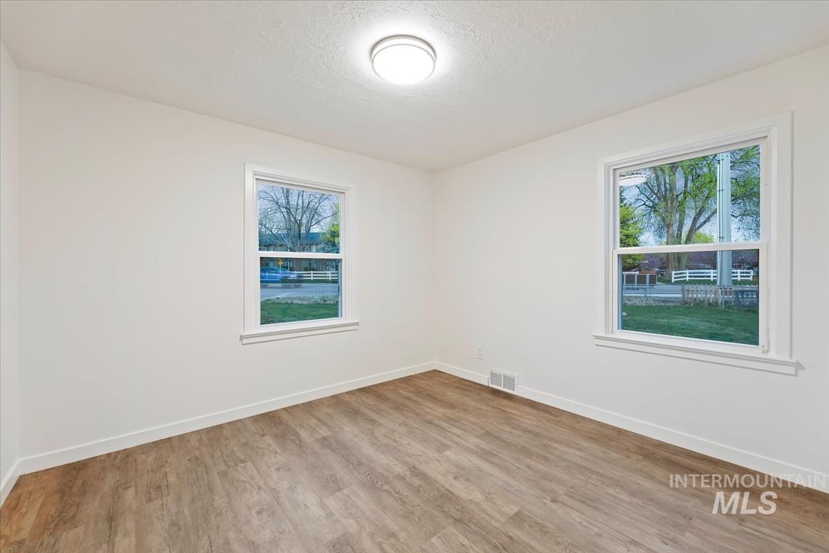 5805 W Robertson Drive, Boise, Idaho 83709, 3 Bedrooms, 3 Bathrooms, Residential For Sale, Price $509,900, 98960313