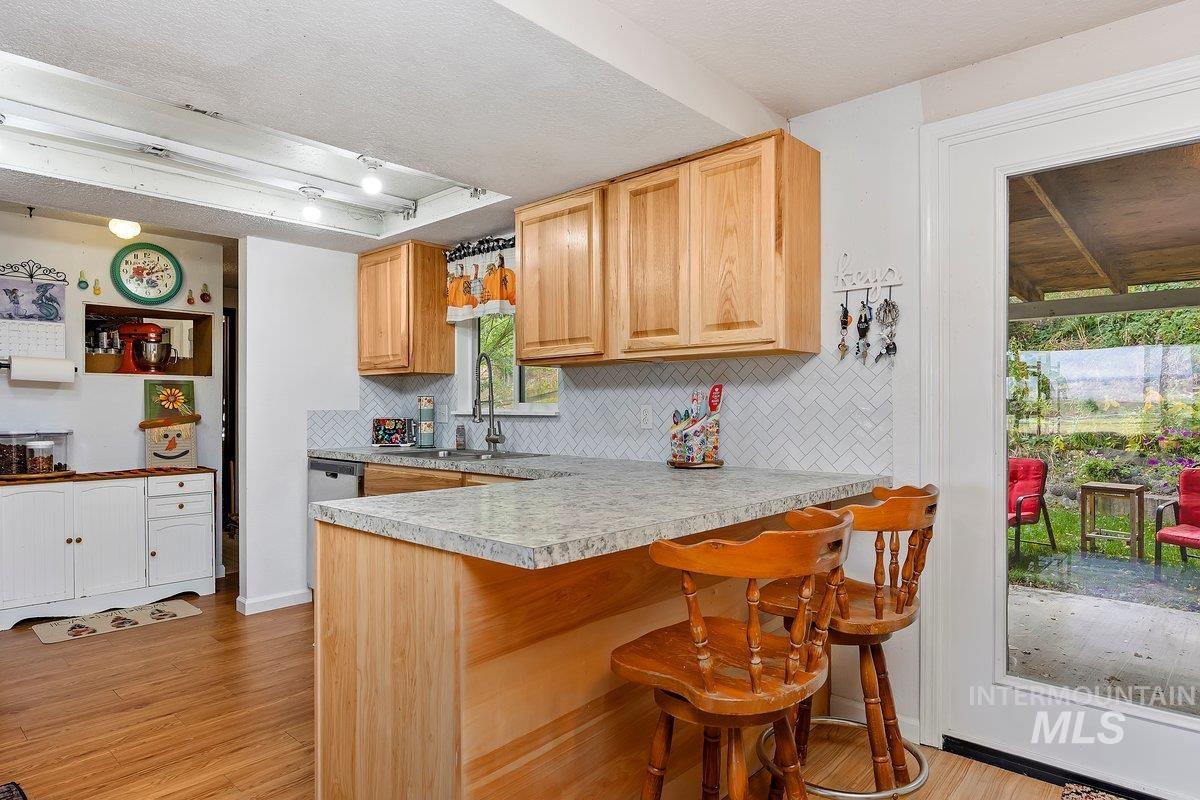 598 N Gray, King Hill, Idaho 83633, 3 Bedrooms, 1.5 Bathrooms, Residential For Sale, Price $399,900, 98960317