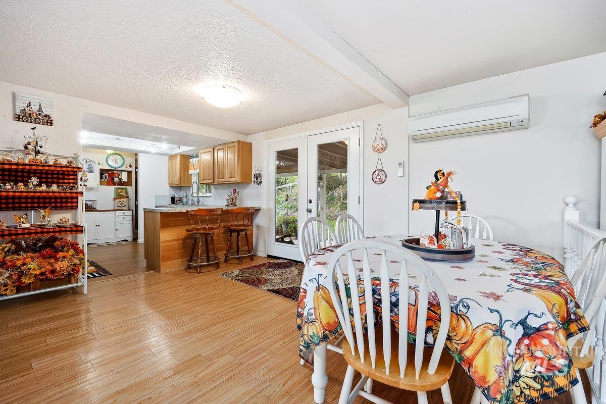 598 N Gray, King Hill, Idaho 83633, 3 Bedrooms, 1.5 Bathrooms, Residential For Sale, Price $399,900, 98960317