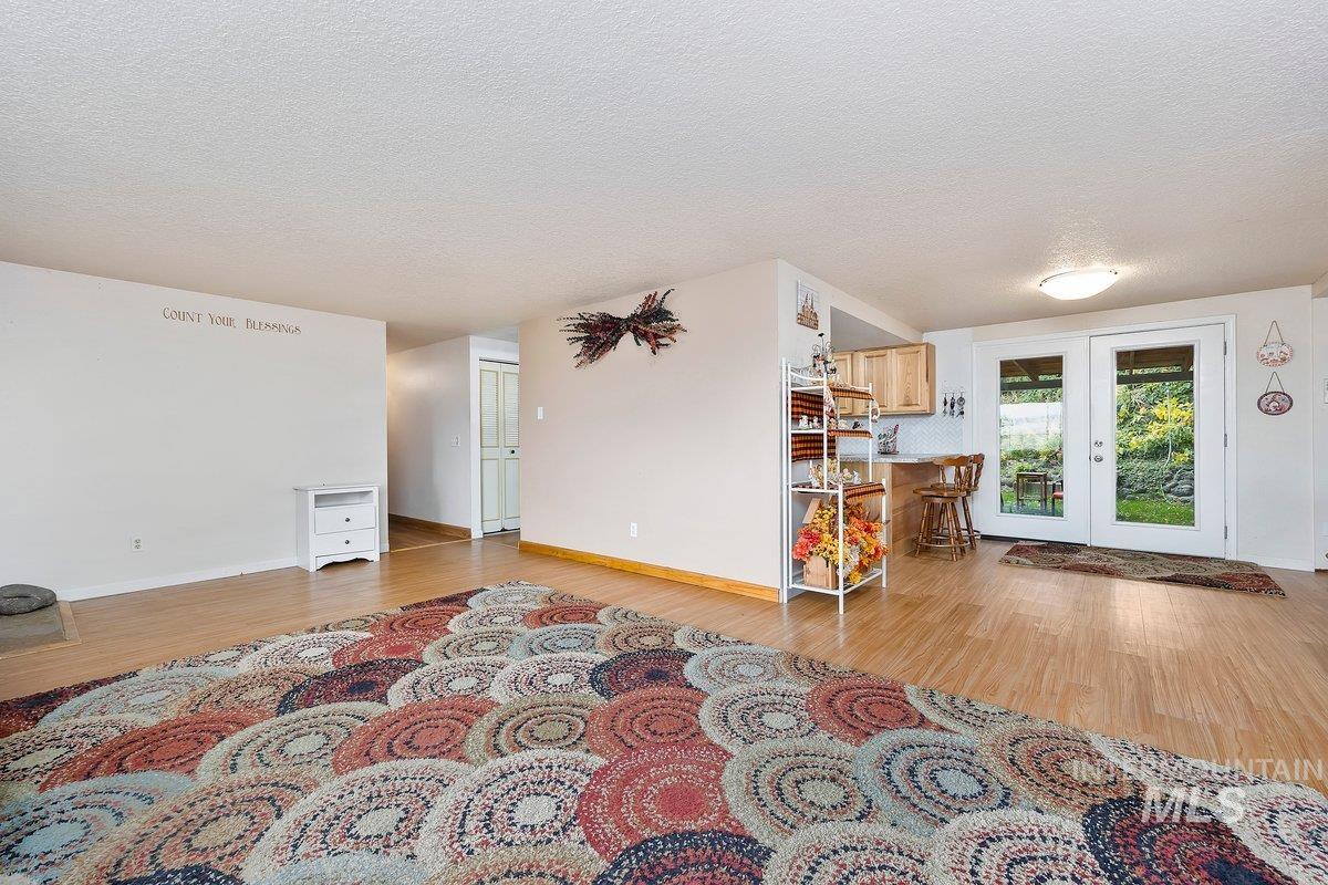 598 N Gray, King Hill, Idaho 83633, 3 Bedrooms, 1.5 Bathrooms, Residential For Sale, Price $399,900, 98960317