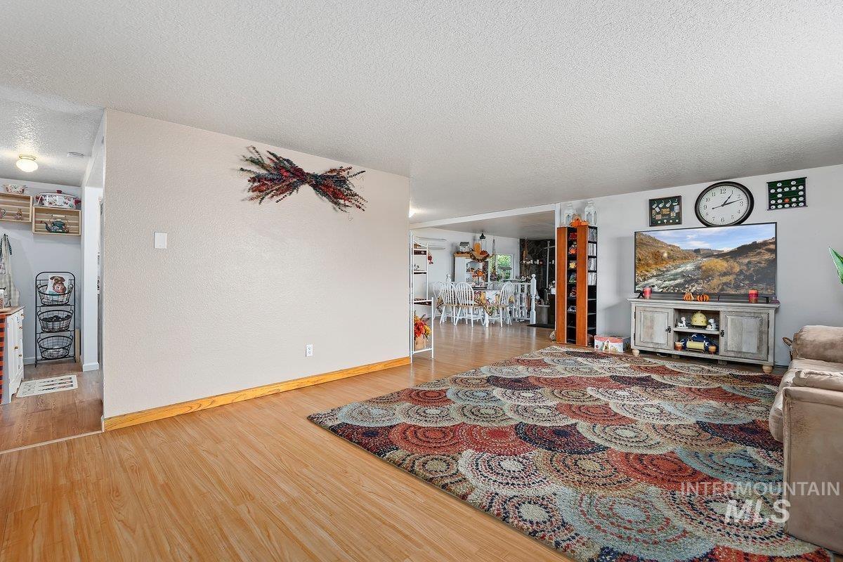 598 N Gray, King Hill, Idaho 83633, 3 Bedrooms, 1.5 Bathrooms, Residential For Sale, Price $399,900, 98960317