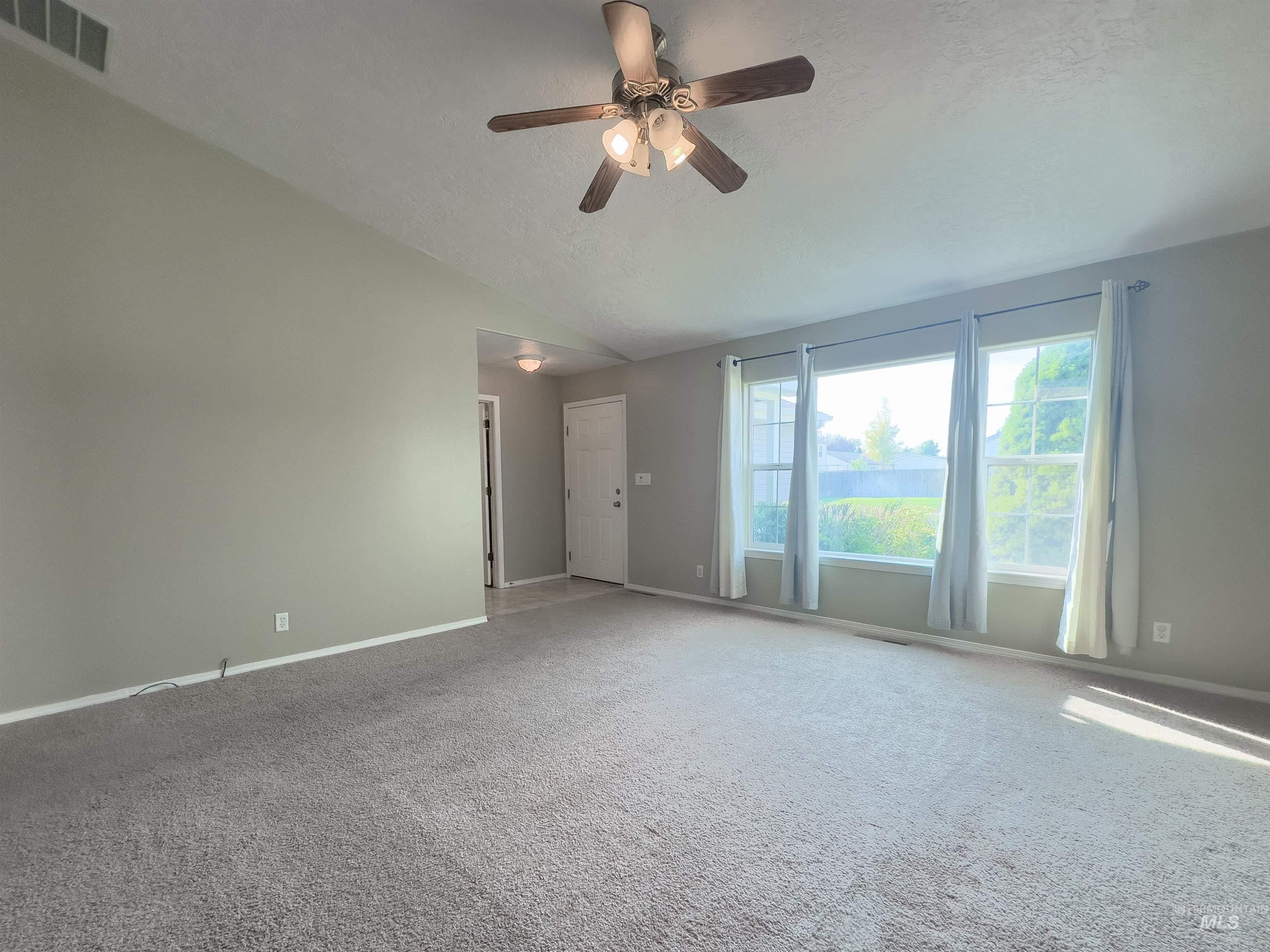 268 Seven Springs Ave, Twin Falls, Idaho 83301, 3 Bedrooms, 2 Bathrooms, Residential For Sale, Price $329,000, 98960325