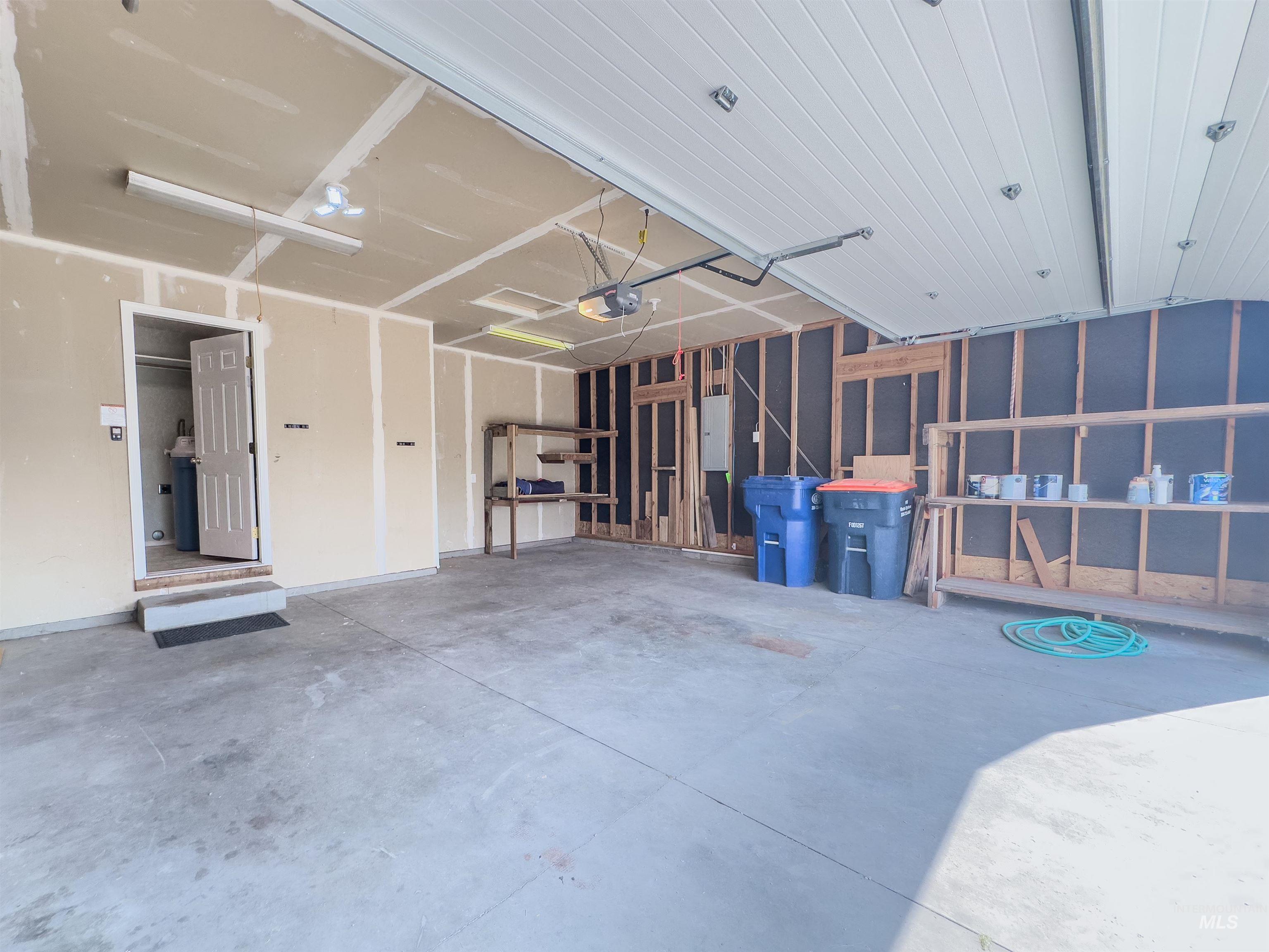 268 Seven Springs Ave, Twin Falls, Idaho 83301, 3 Bedrooms, 2 Bathrooms, Residential For Sale, Price $329,000, 98960325