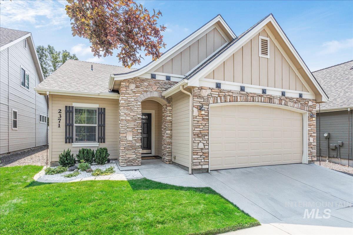 2371 E Powder River St, Meridian, Idaho 83642-4796, 3 Bedrooms, 2 Bathrooms, Residential For Sale, Price $400,000, 98960334