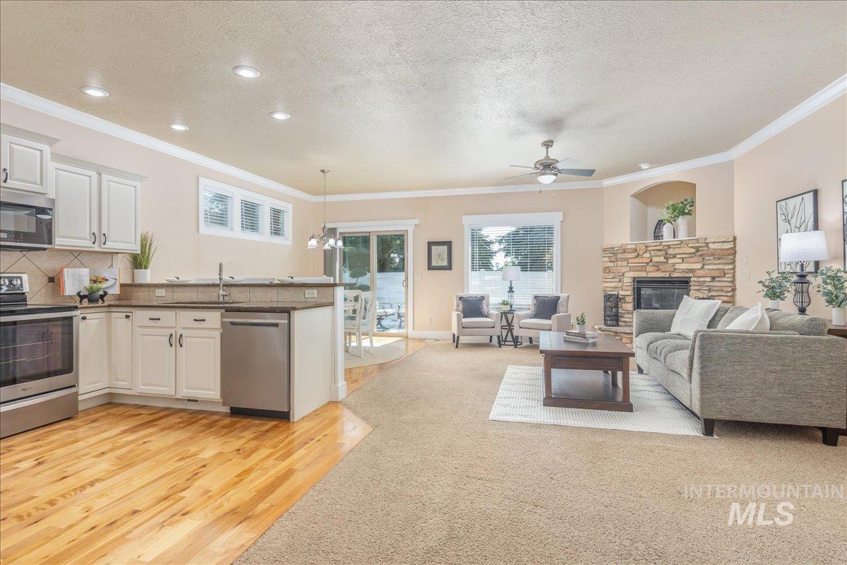 2371 E Powder River St, Meridian, Idaho 83642-4796, 3 Bedrooms, 2 Bathrooms, Residential For Sale, Price $400,000, 98960334