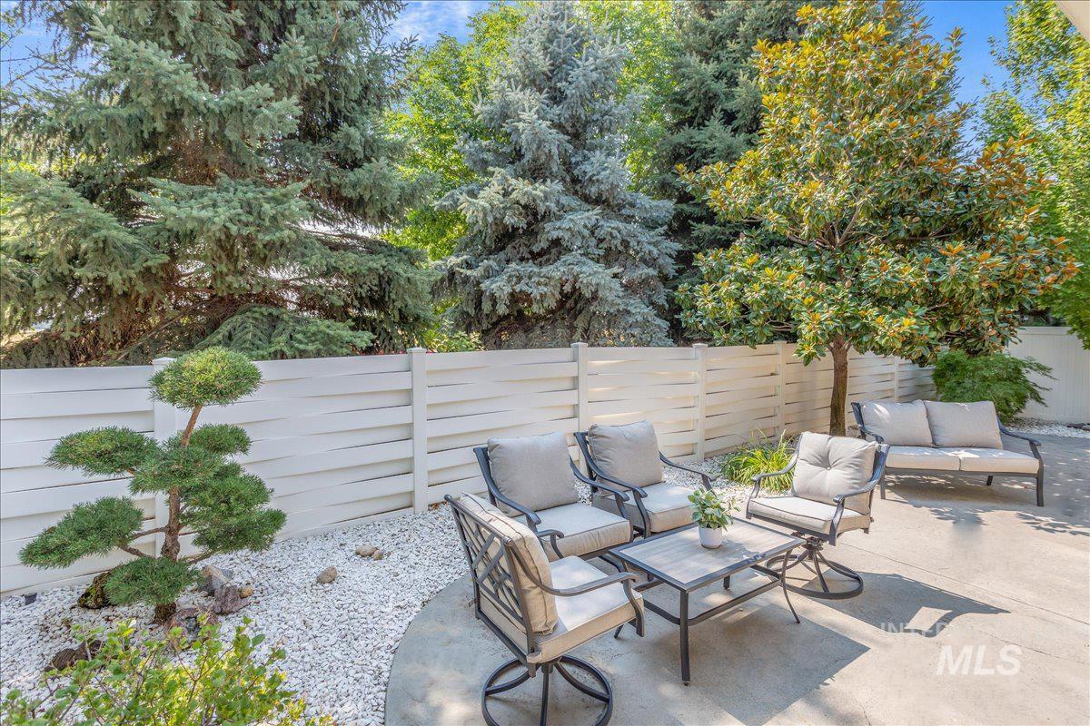 2371 E Powder River St, Meridian, Idaho 83642-4796, 3 Bedrooms, 2 Bathrooms, Residential For Sale, Price $400,000, 98960334